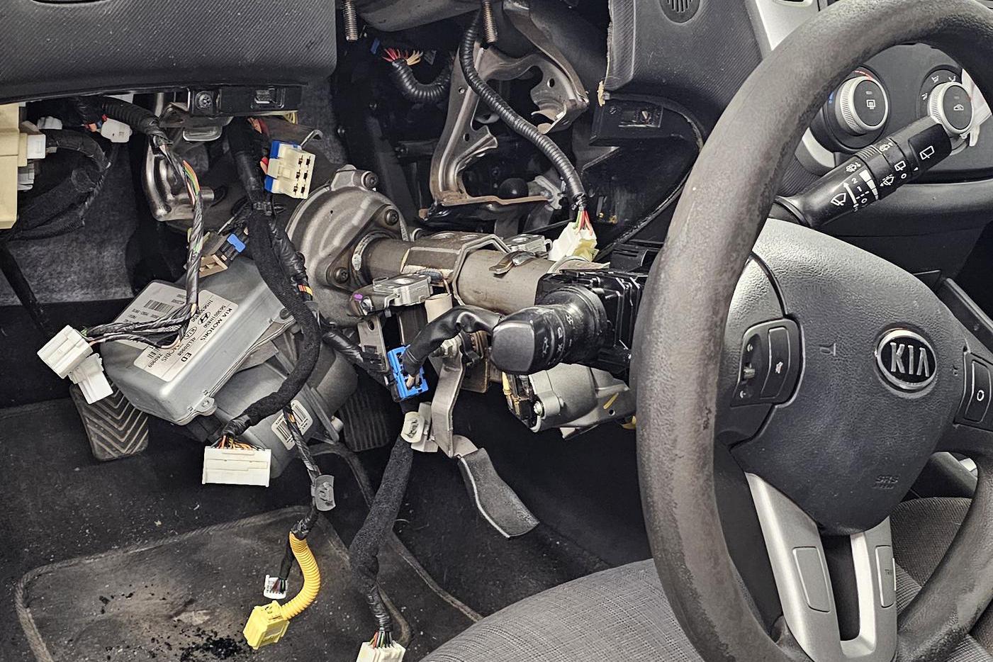 Jan Novotný - Opravy řízení Hyundai Kia