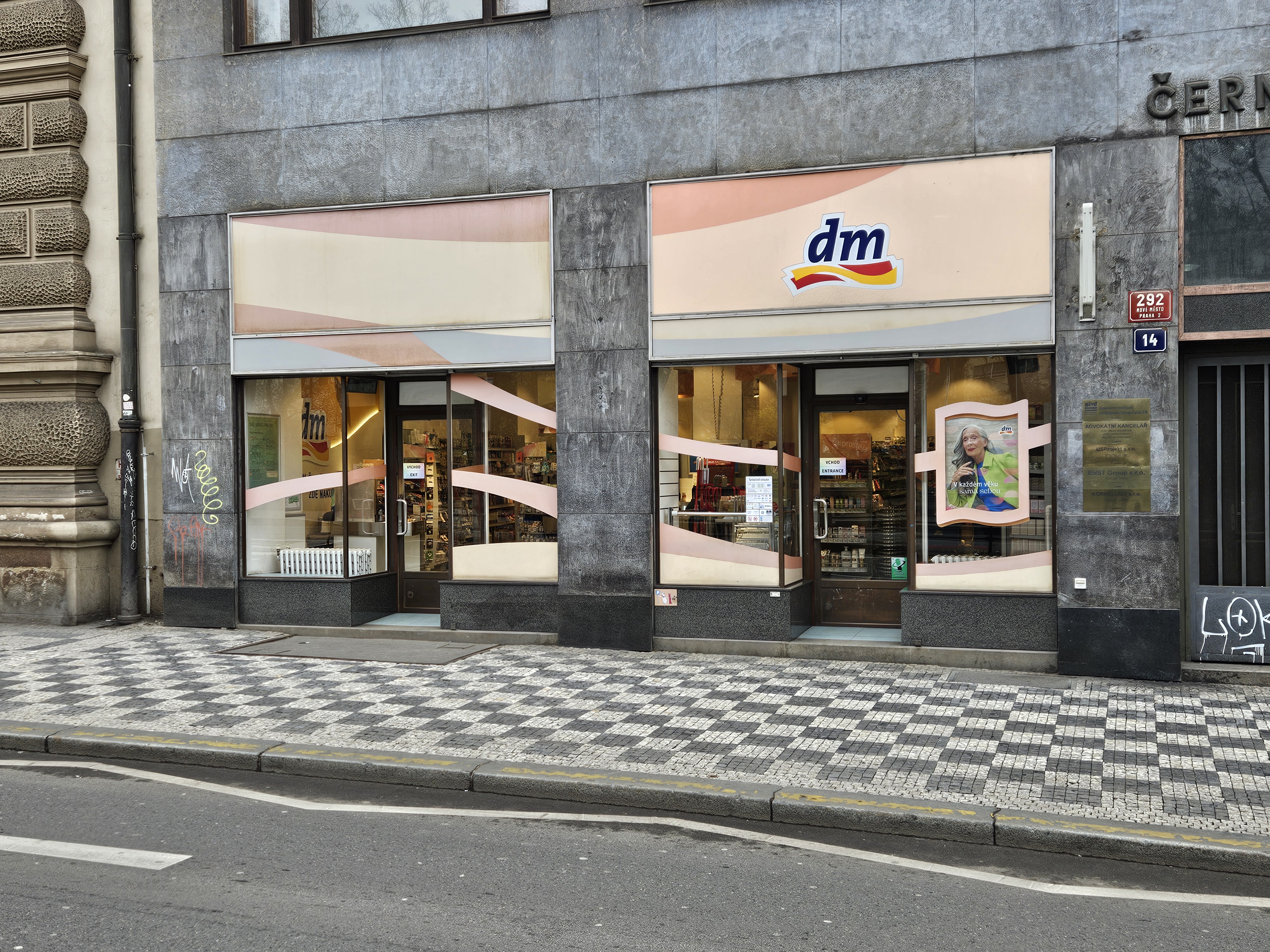 dm drogerie markt s.r.o. foto 5