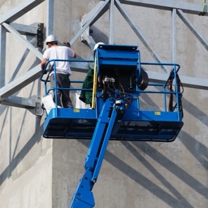 Pronájem montážních zdvihacích plošin