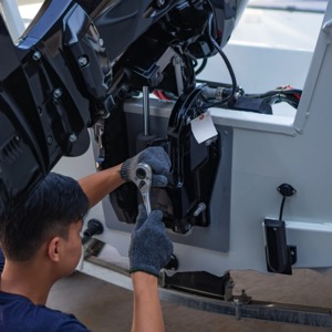 Servisy lodí a motorových člunů