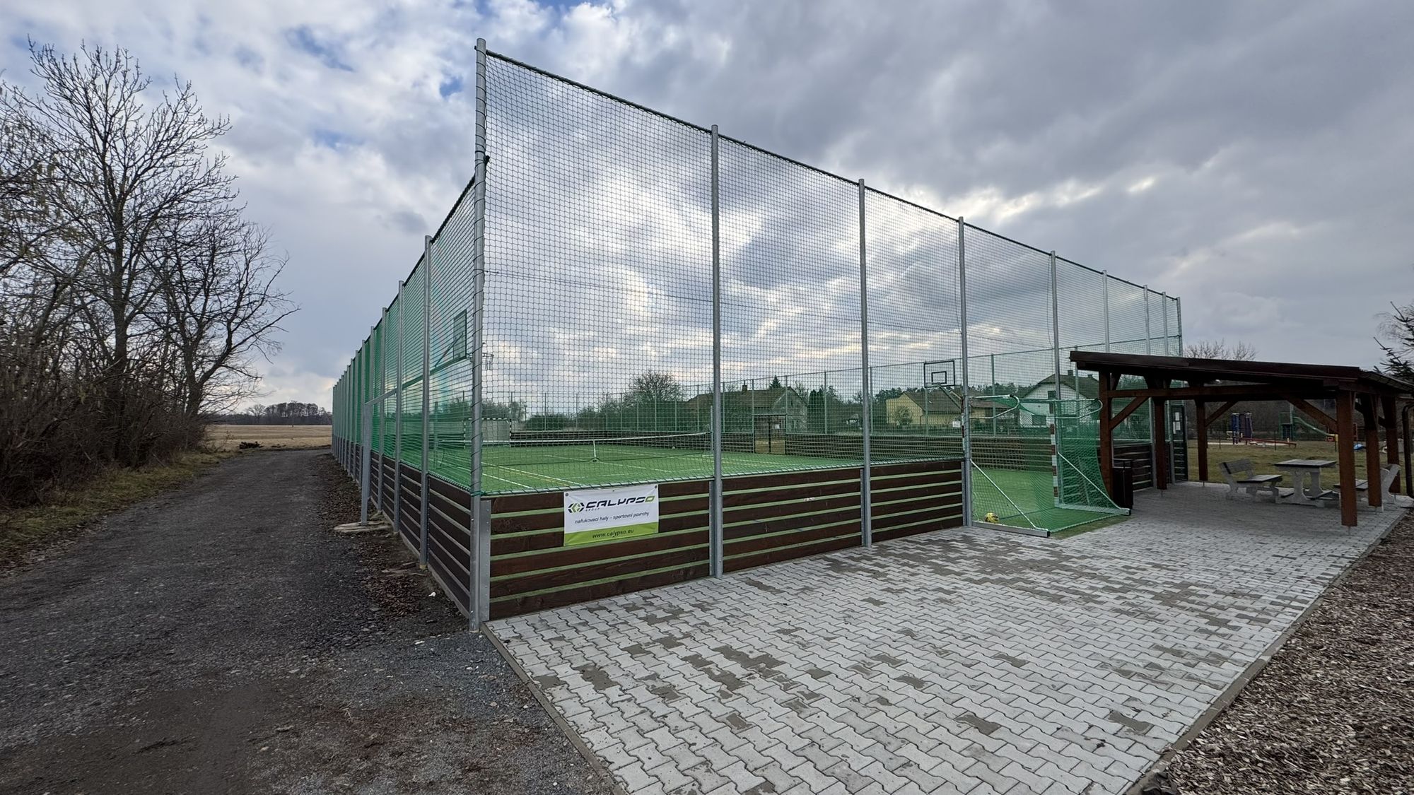 Víceúčelové hřiště Újezd foto 2