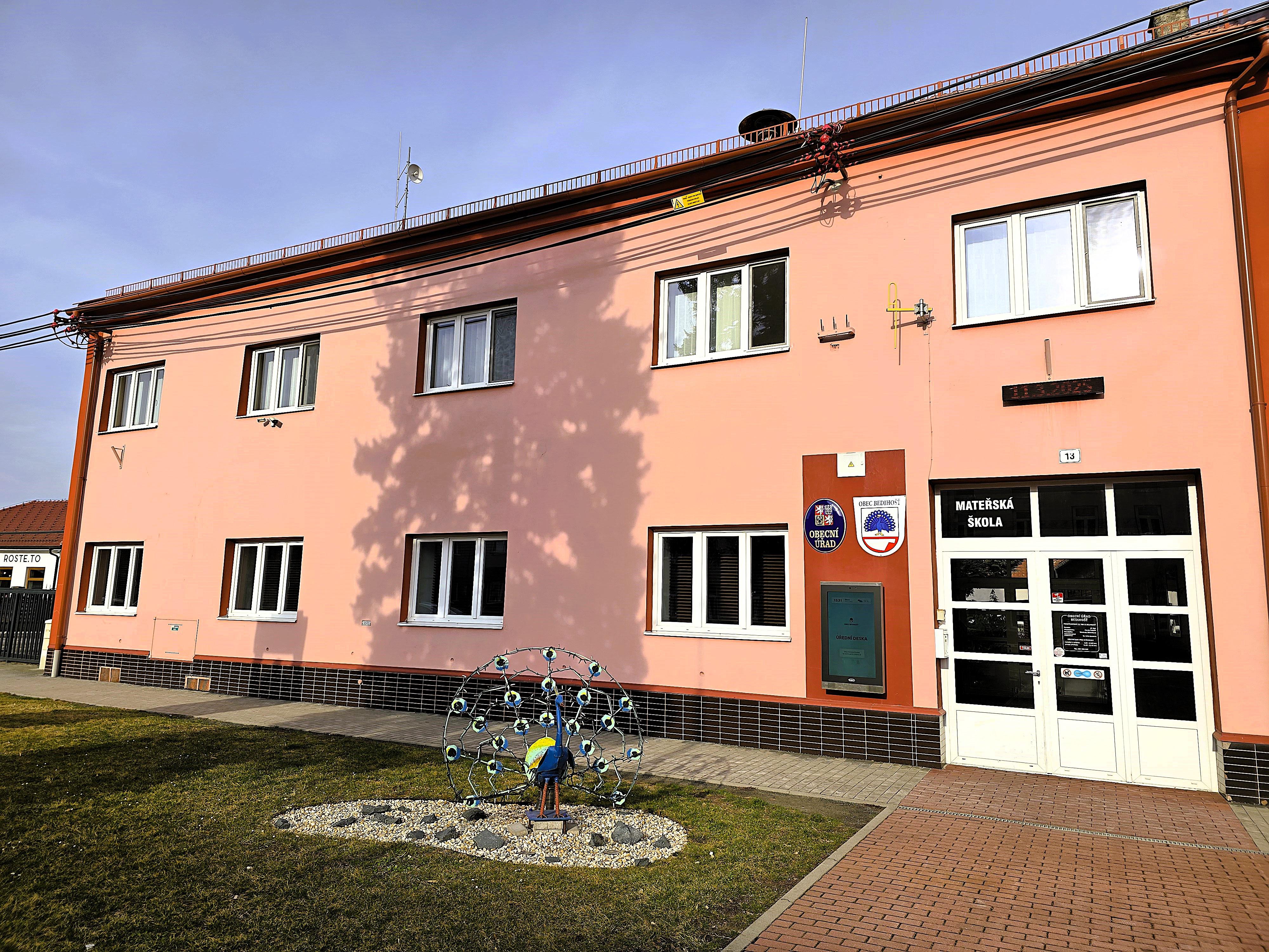 Bedihošť - obecní úřad foto 4