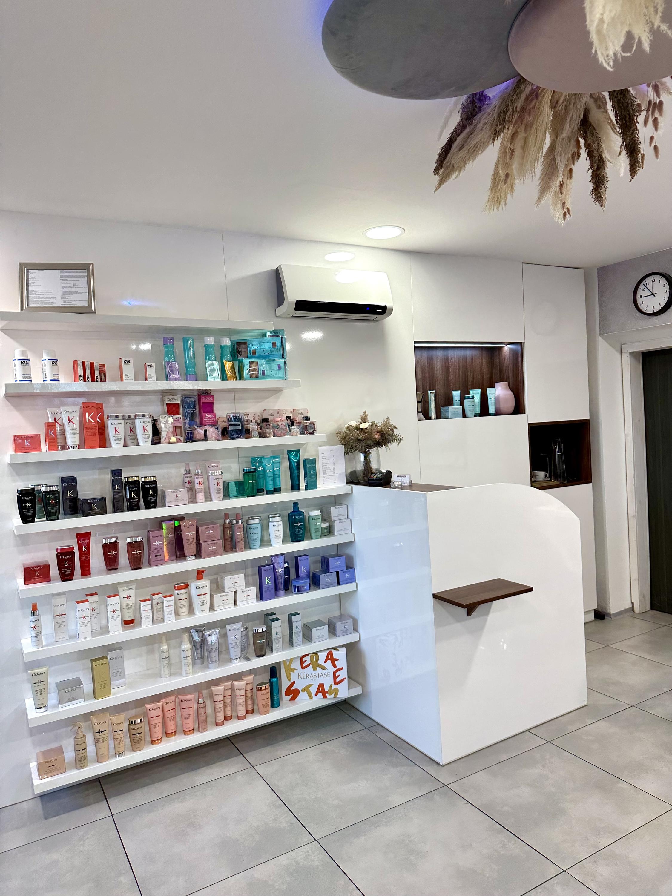 Michaela Linhová Hair salon foto 3