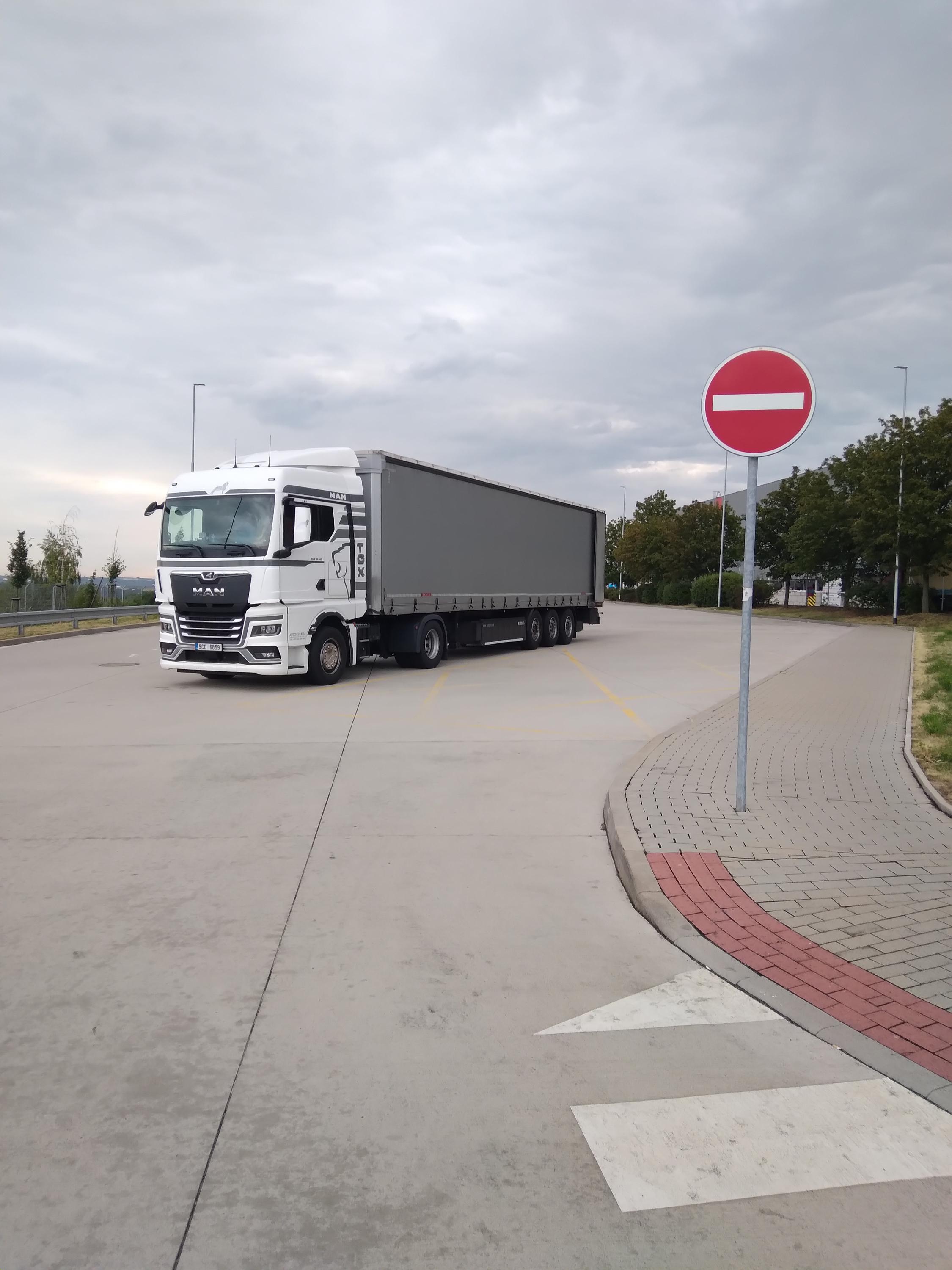 Autodoprava Nemrava s.r.o foto 3