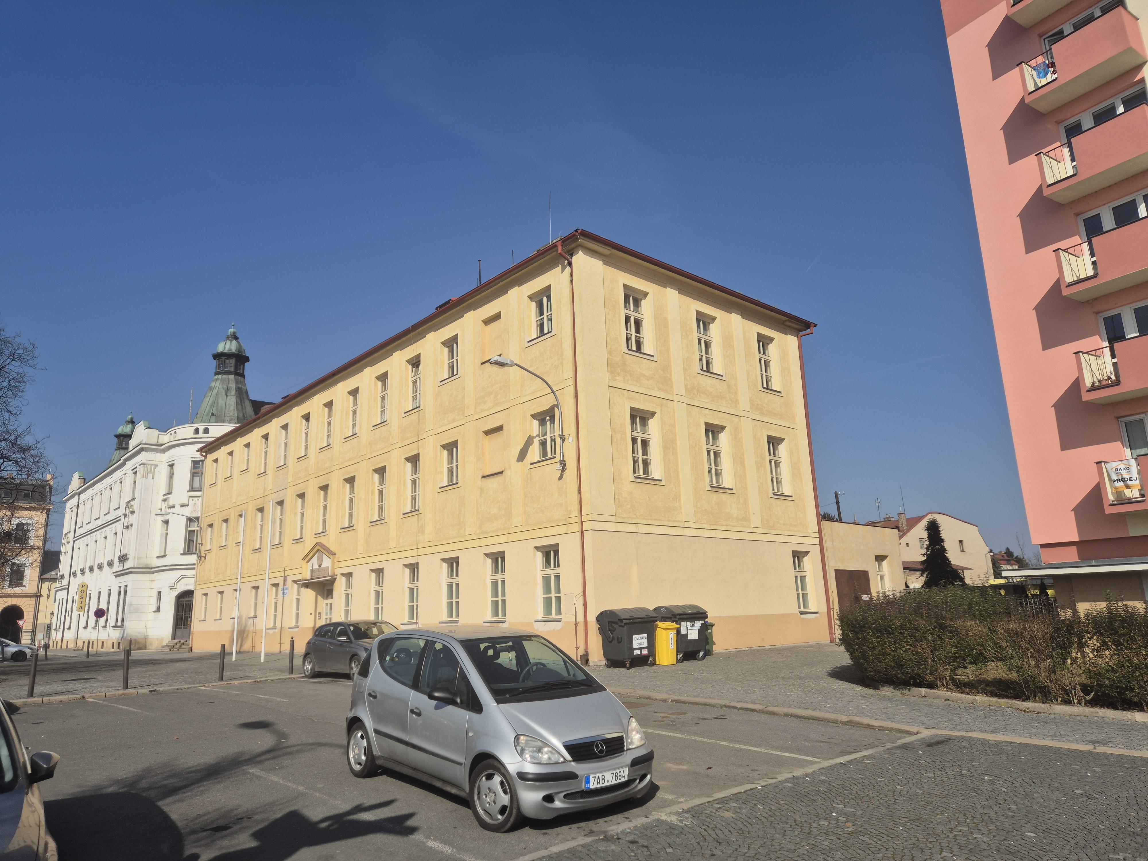 ZŠ Mladá Boleslav, Komenského náměstí foto 4