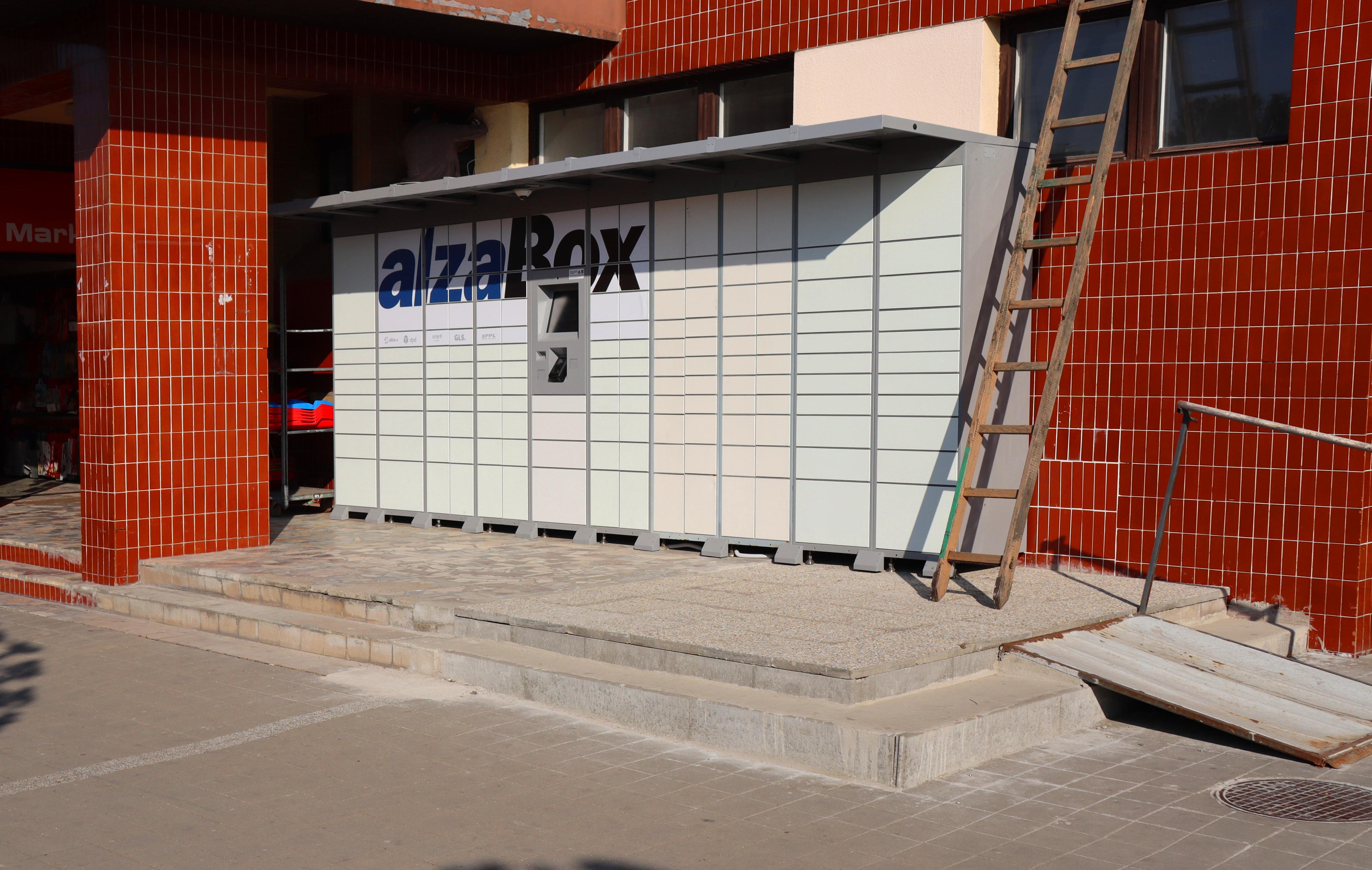 AlzaBox