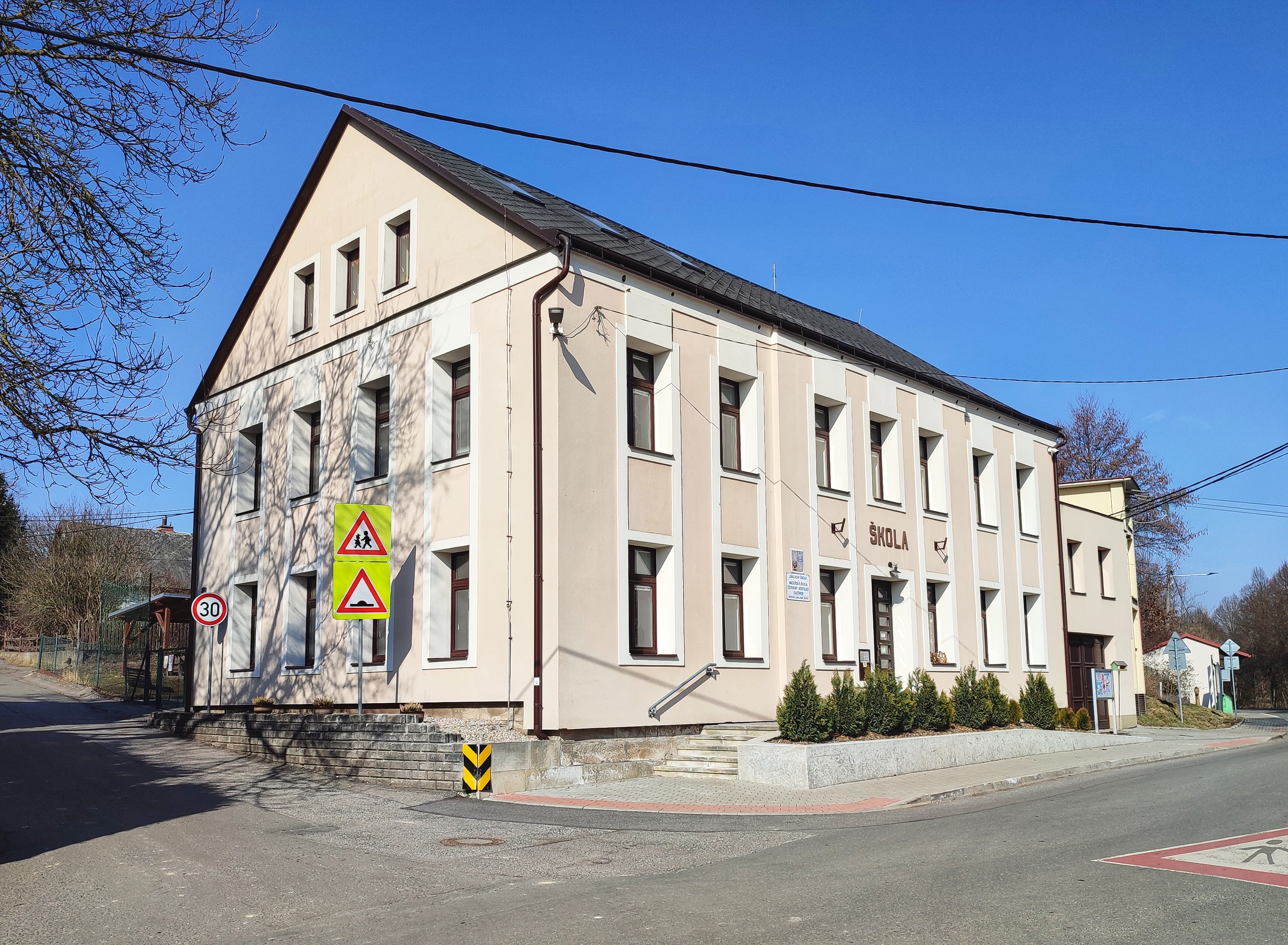 ZŠ a MŠ Červený Kostelec, Olešnice