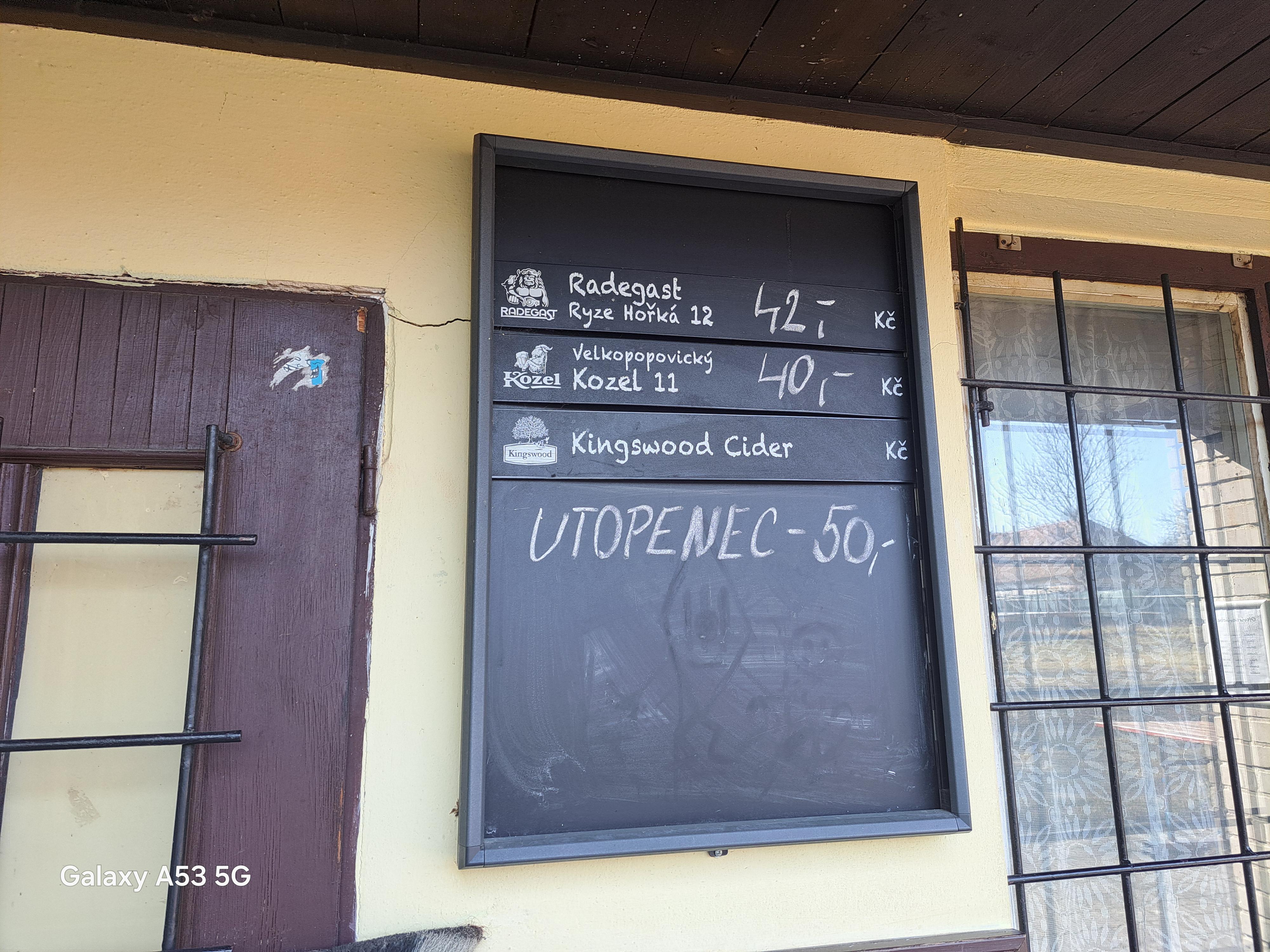 Restaurace Vápenný Podol 74 foto 6