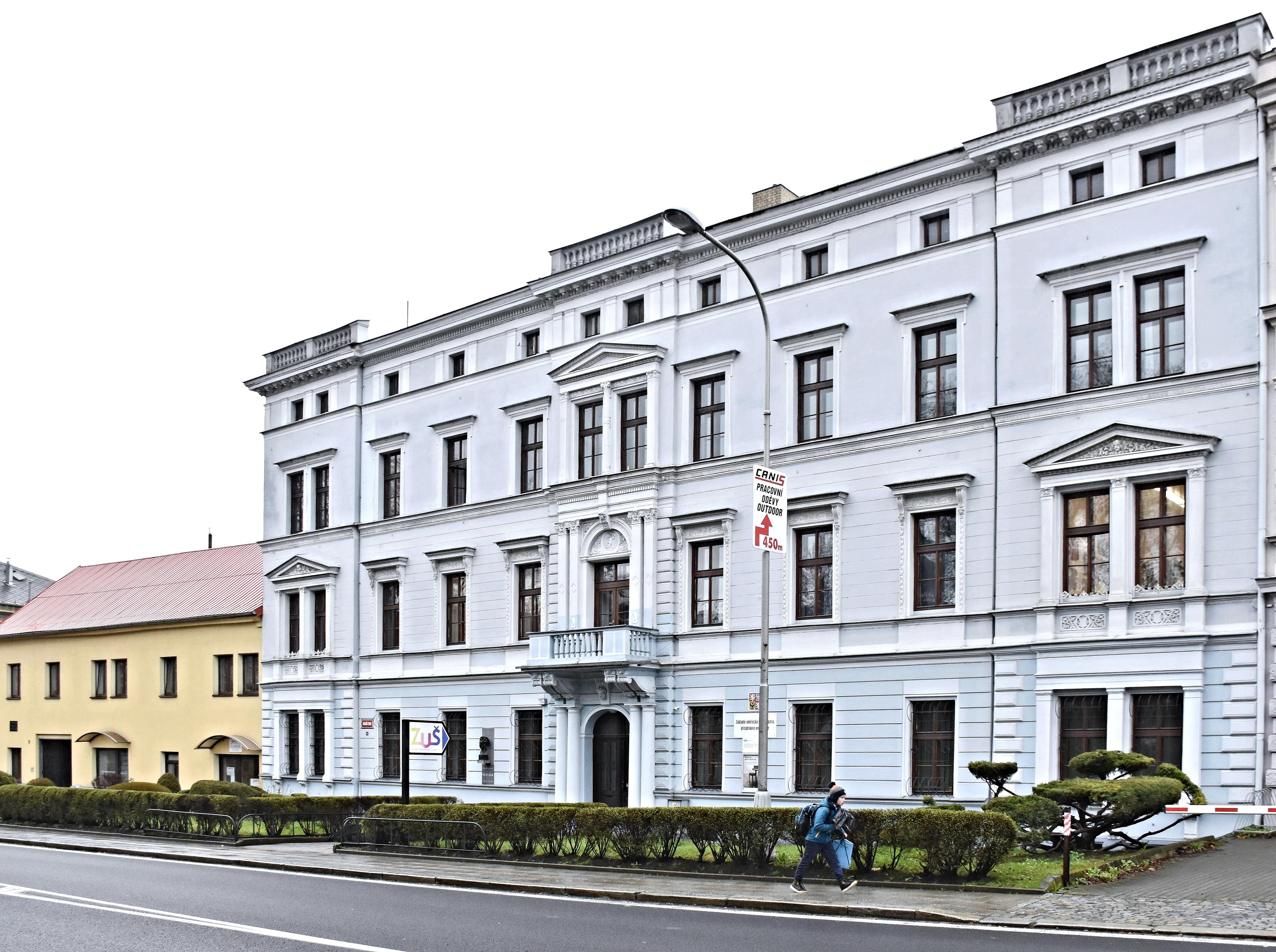 ZUŠ Opava - Hudební obor a ředitelství foto 3