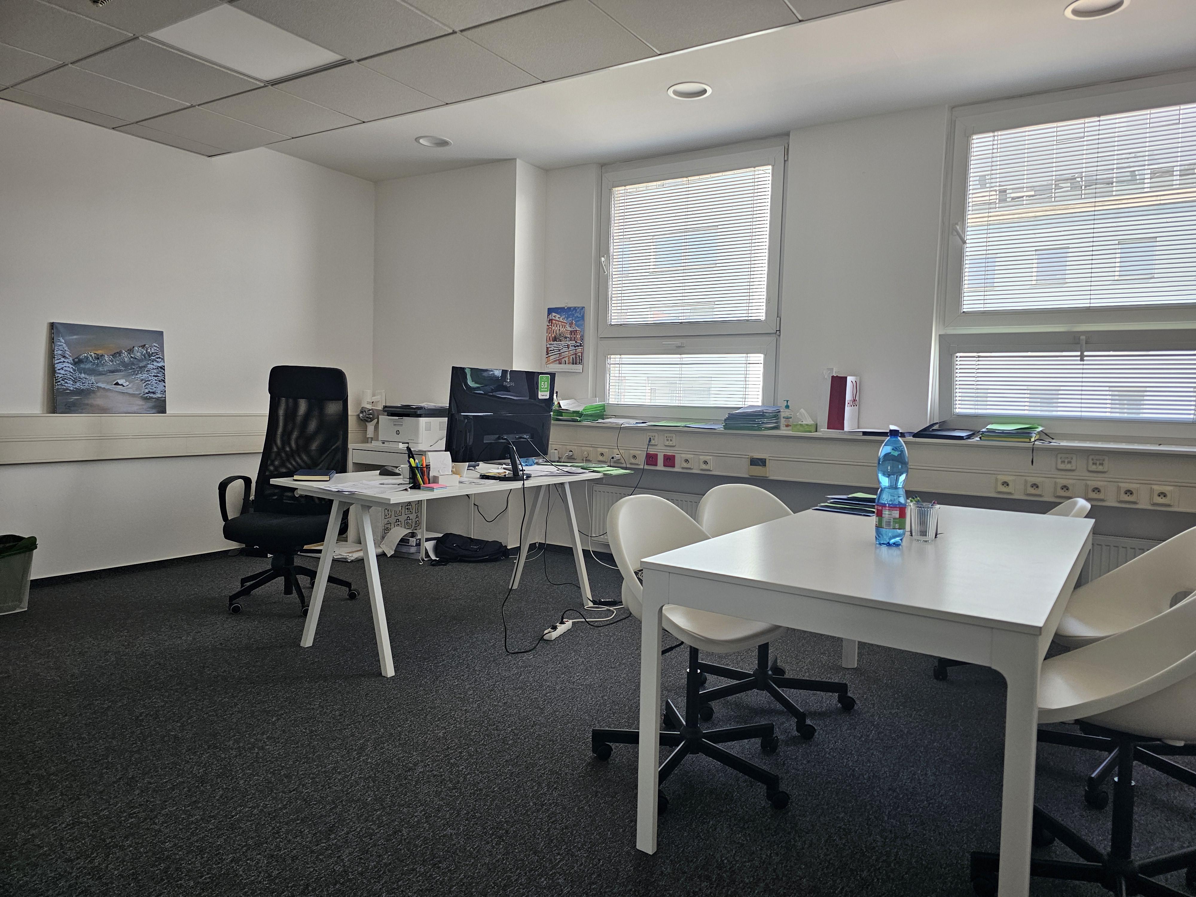 Pavel Slaboch - realitní kancelář foto 3