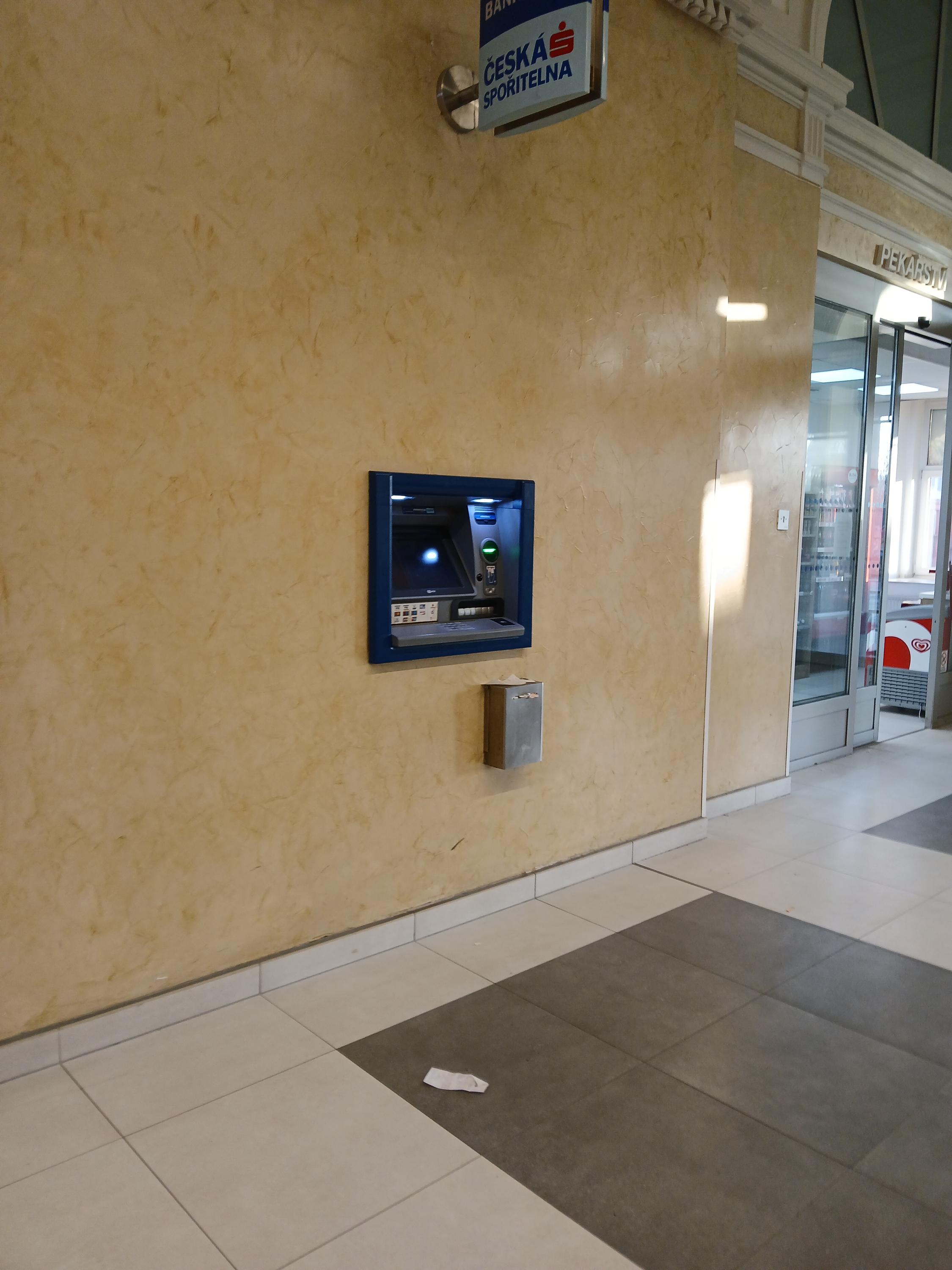 Bankomat České spořitelny foto 5