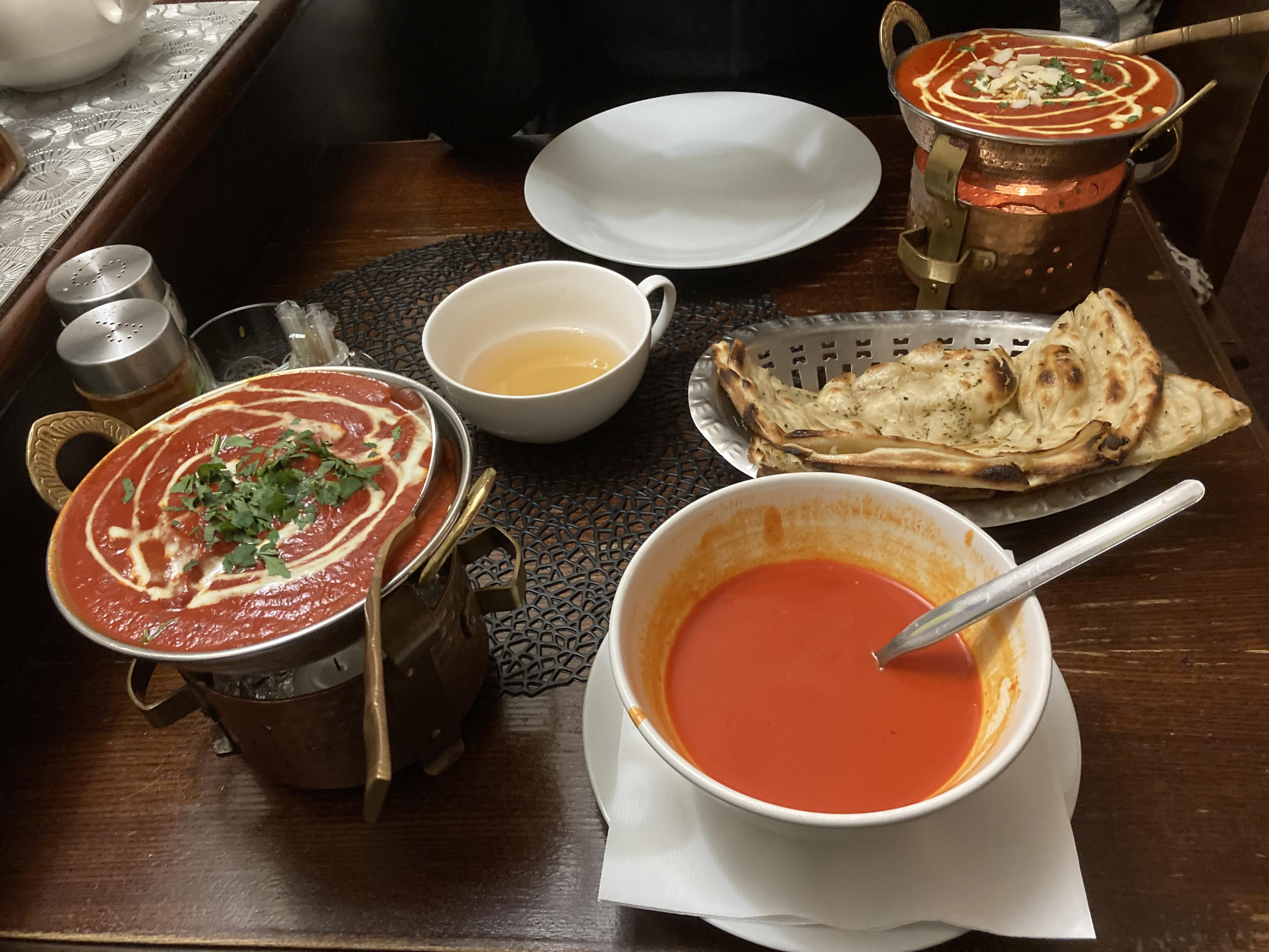 OM - indická a nepálská restaurace foto 2