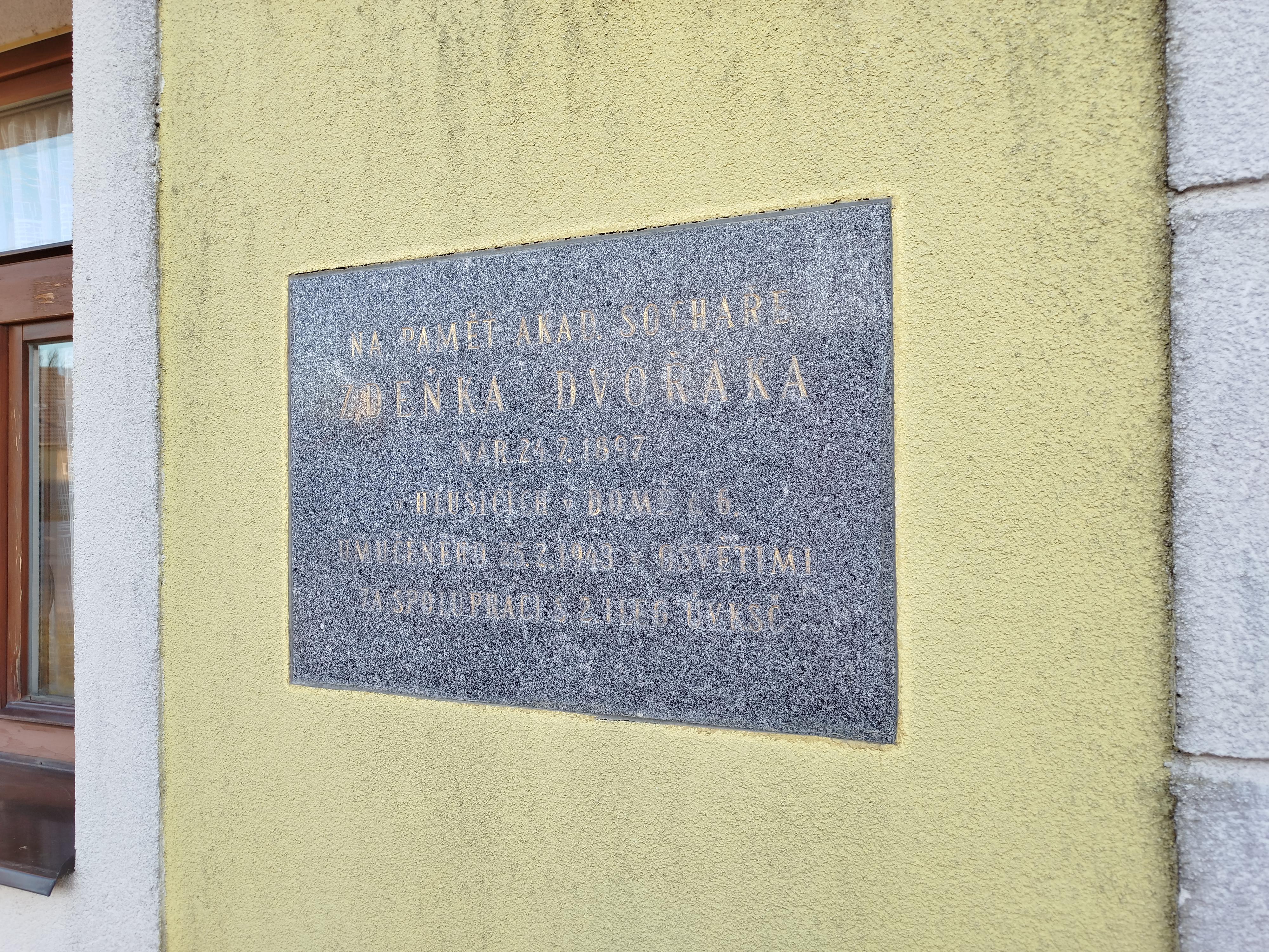 Hlušice - obecní úřad foto 3