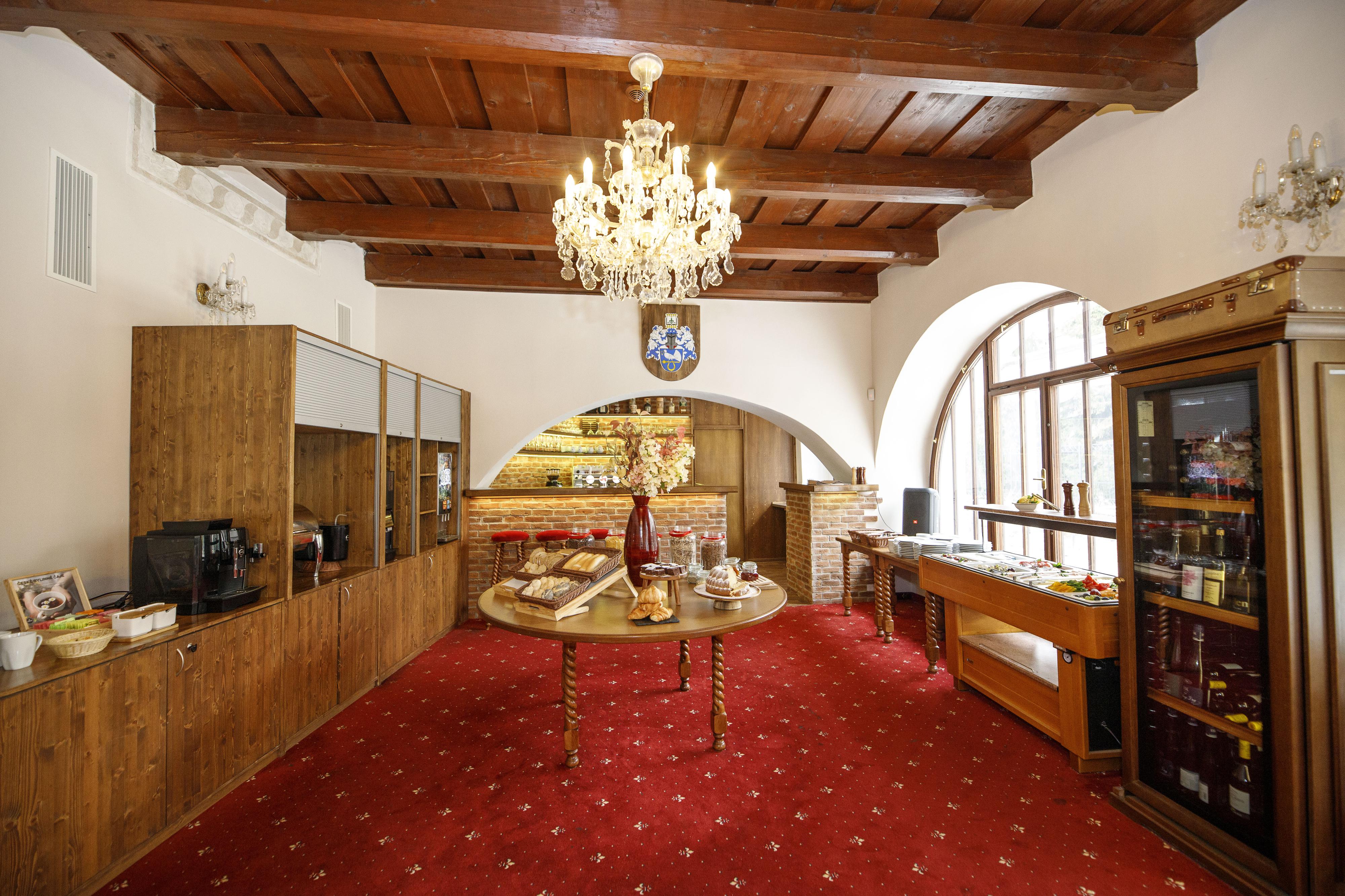 Restaurace Rožmberský dvůr foto 2