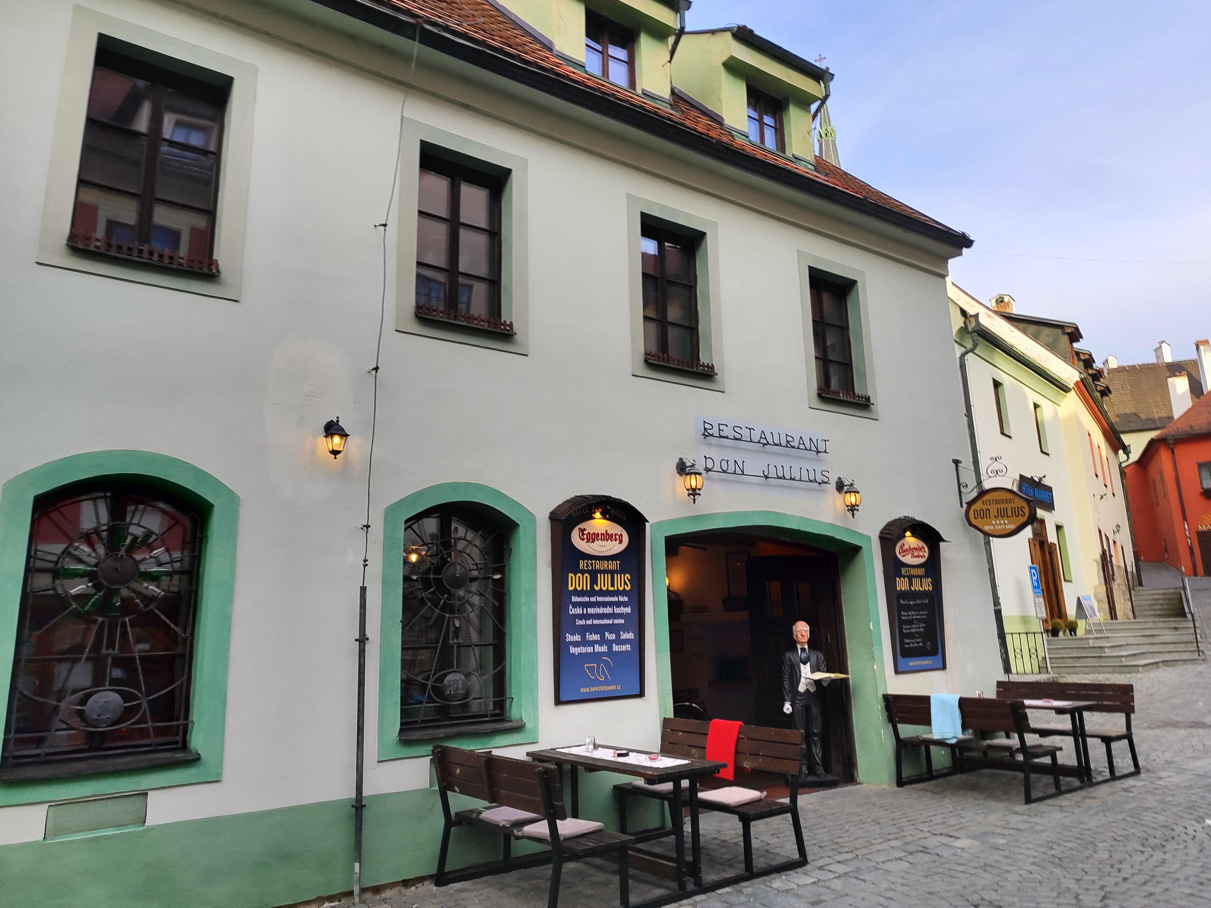 Restaurace Don Julius foto 6