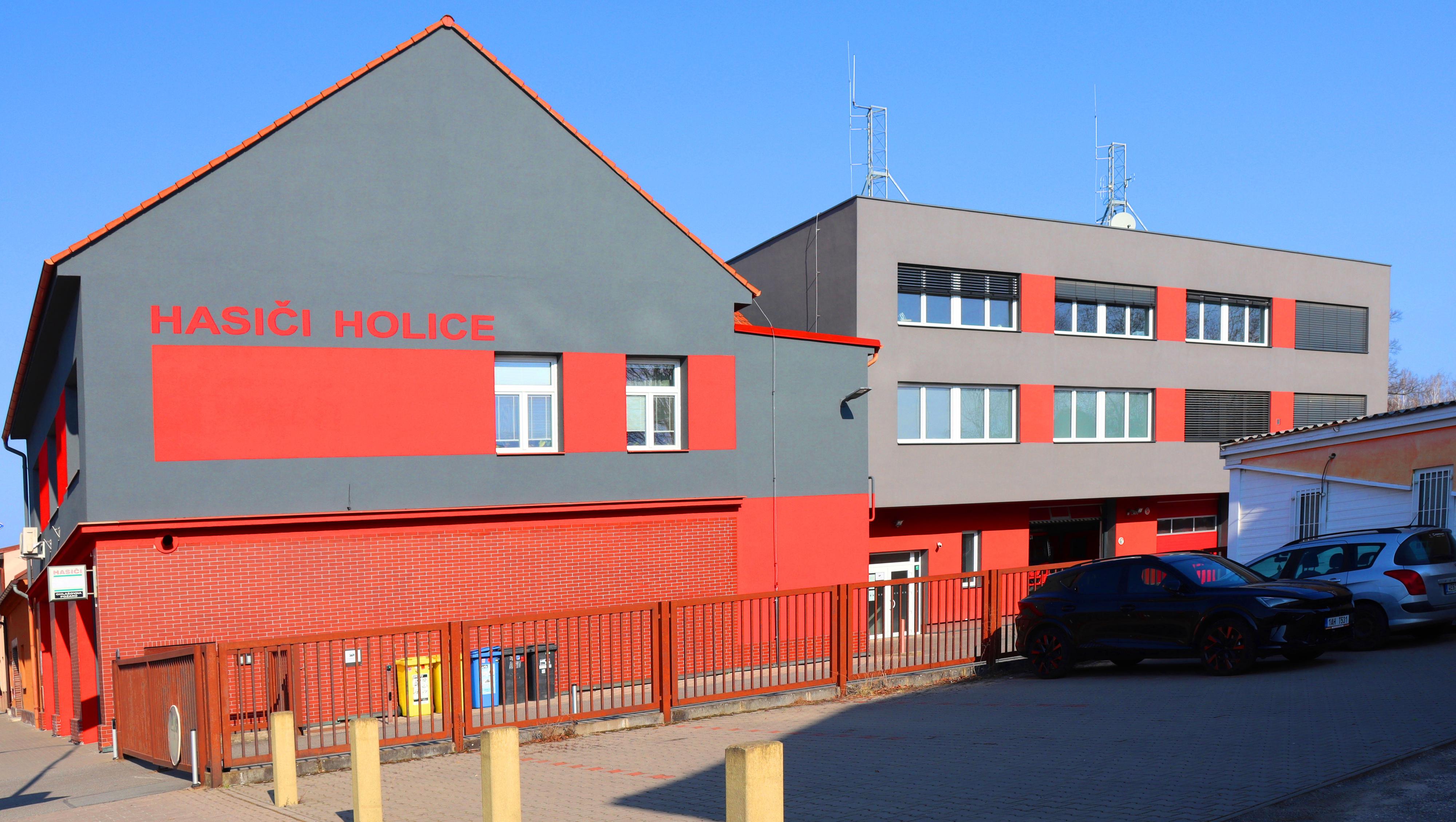 Sbor dobrovolných hasičů Holice - město foto 2