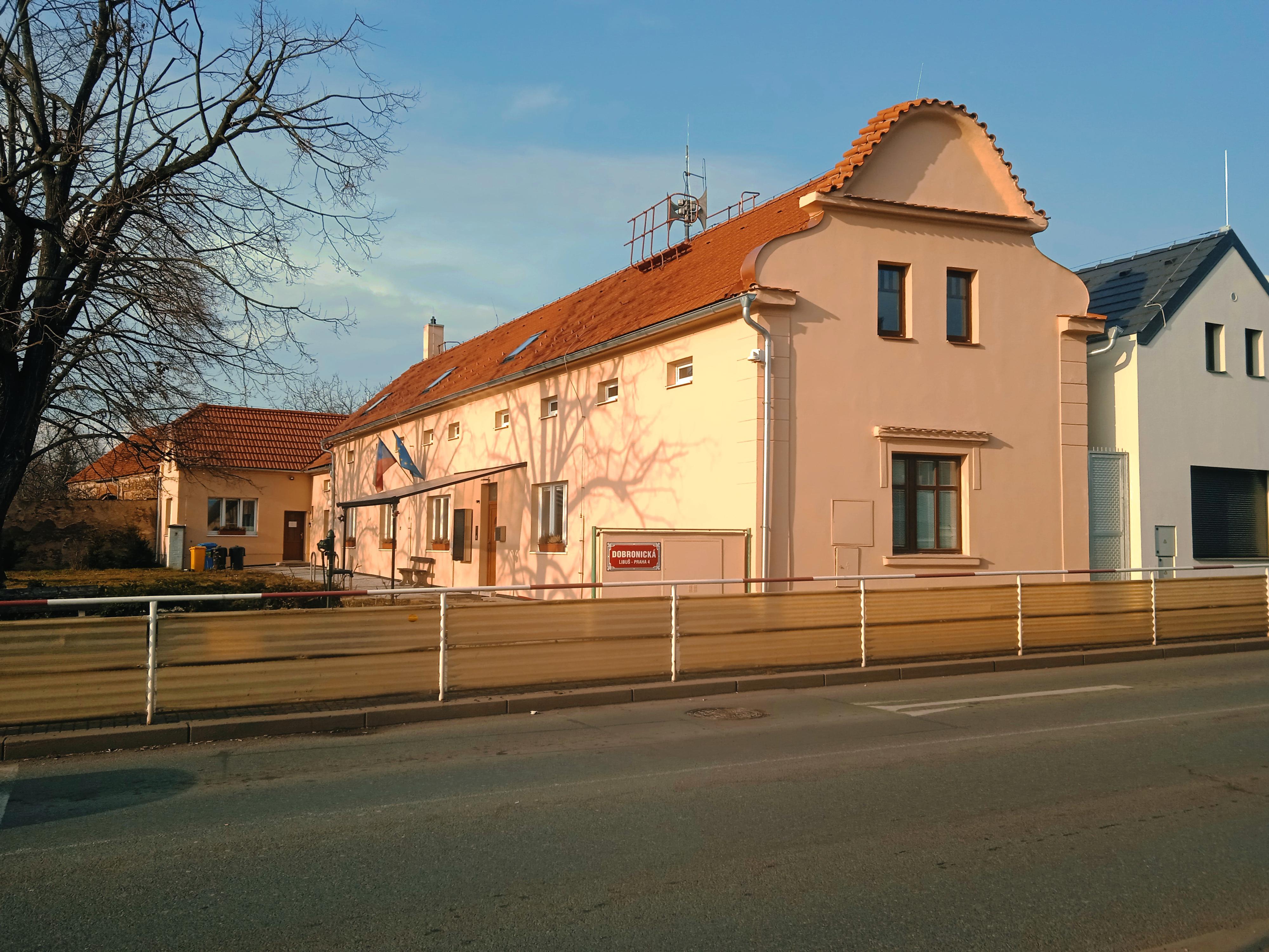 Úřad městské části Praha-Libuš foto 5