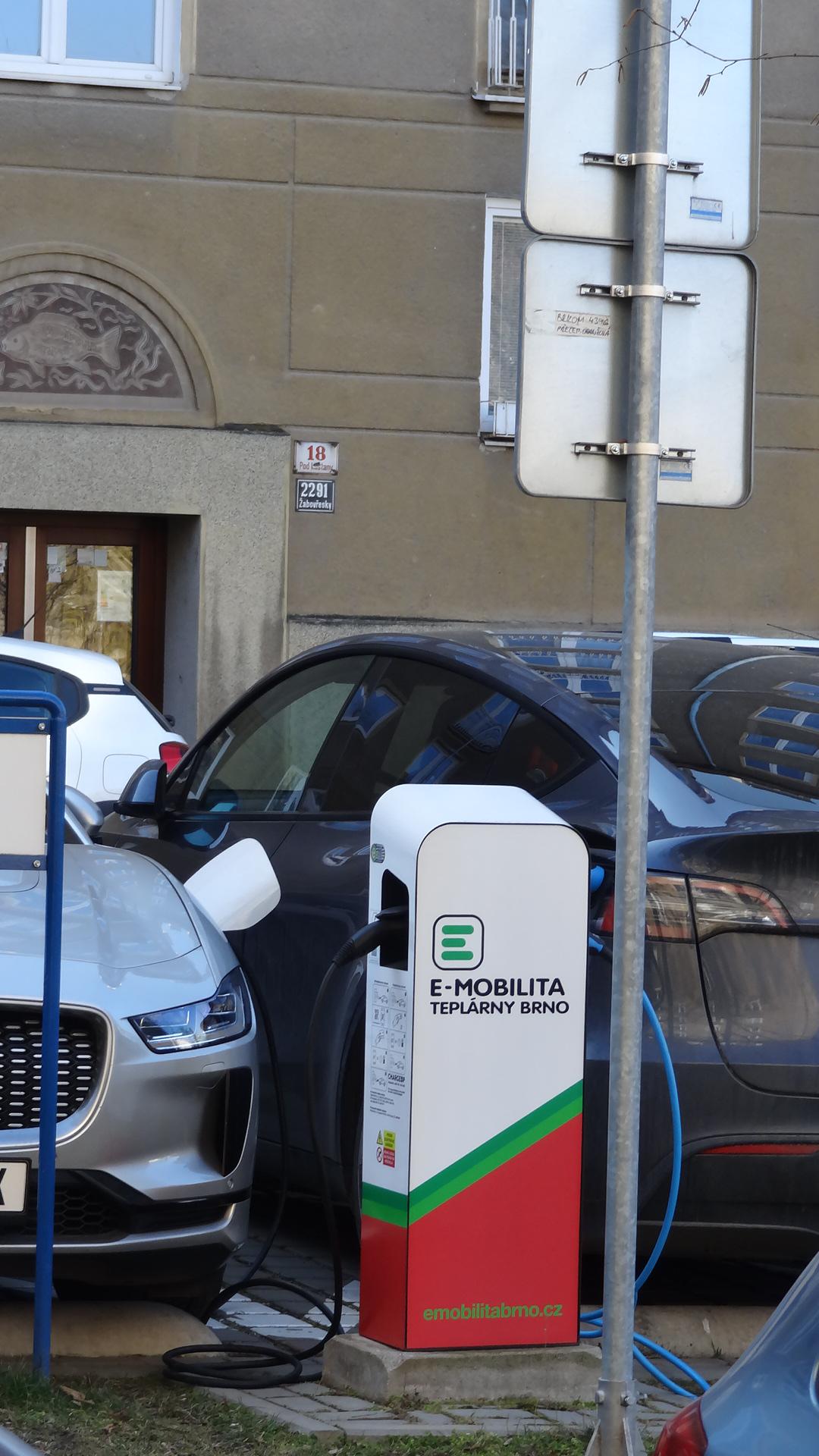 Teplárny Brno, a.s. - nabíjecí stanice foto 3