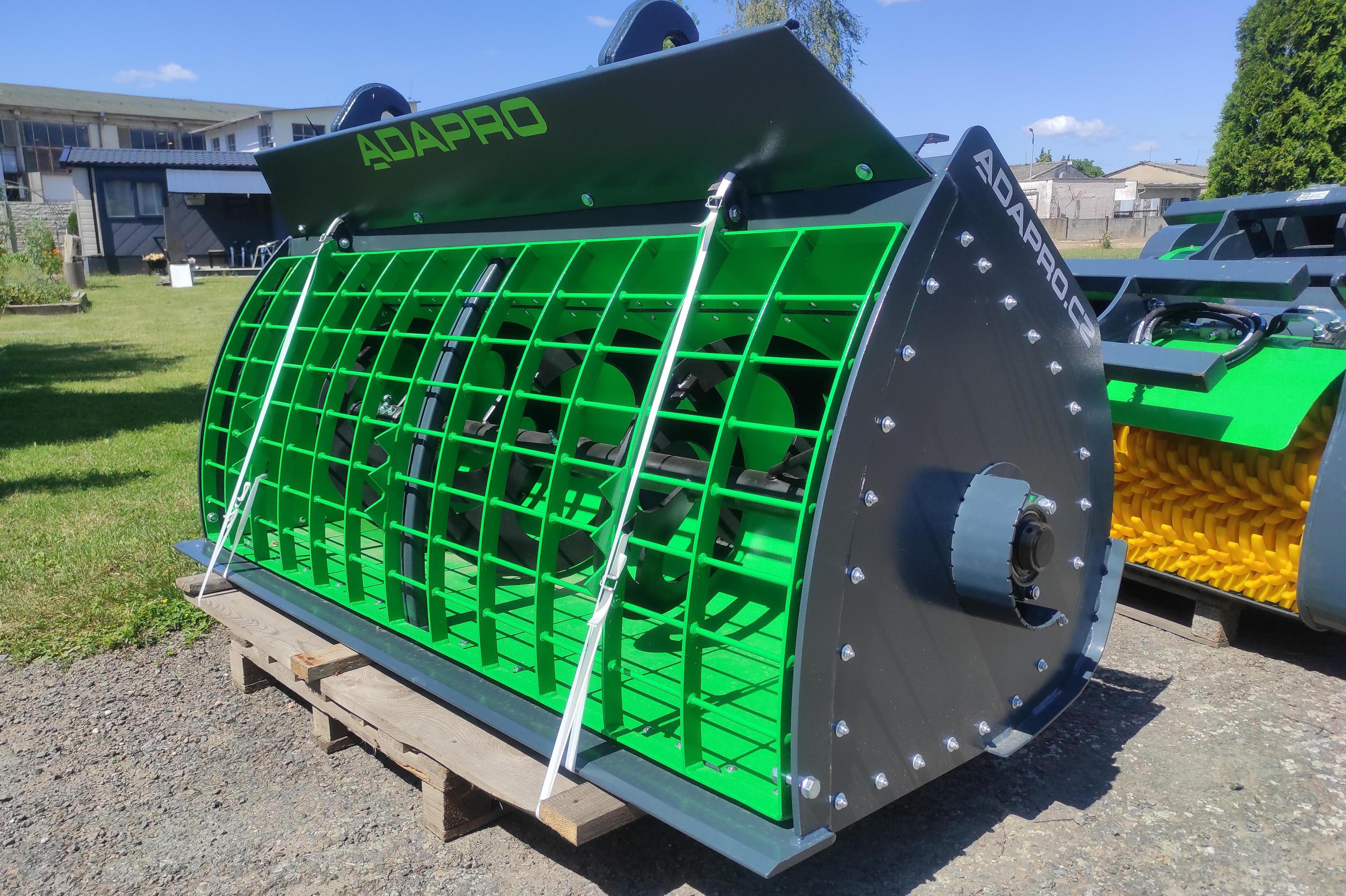 Míchací lopaty na beton – různé velikosti