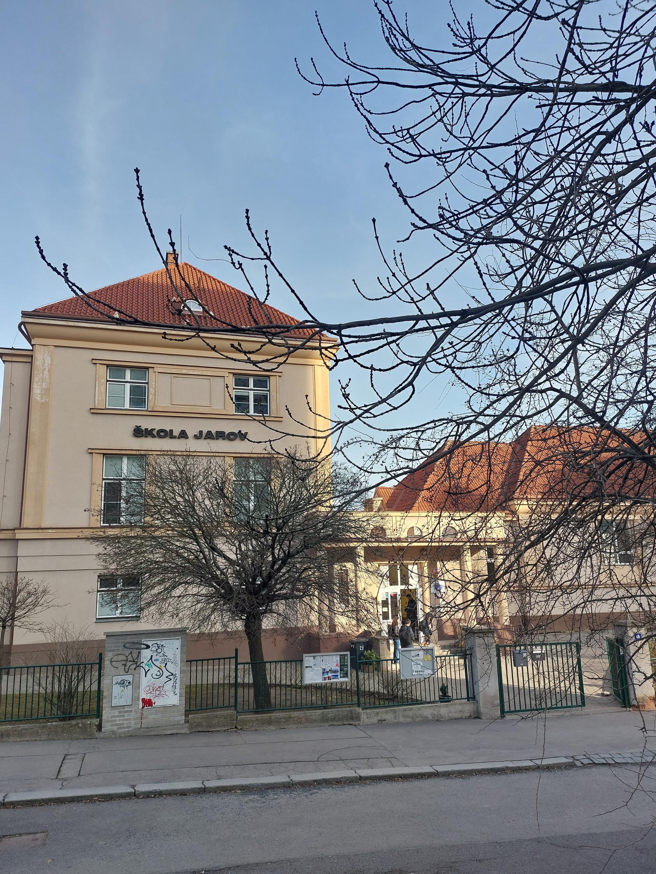 ZŠ a MŠ Jarov foto 3
