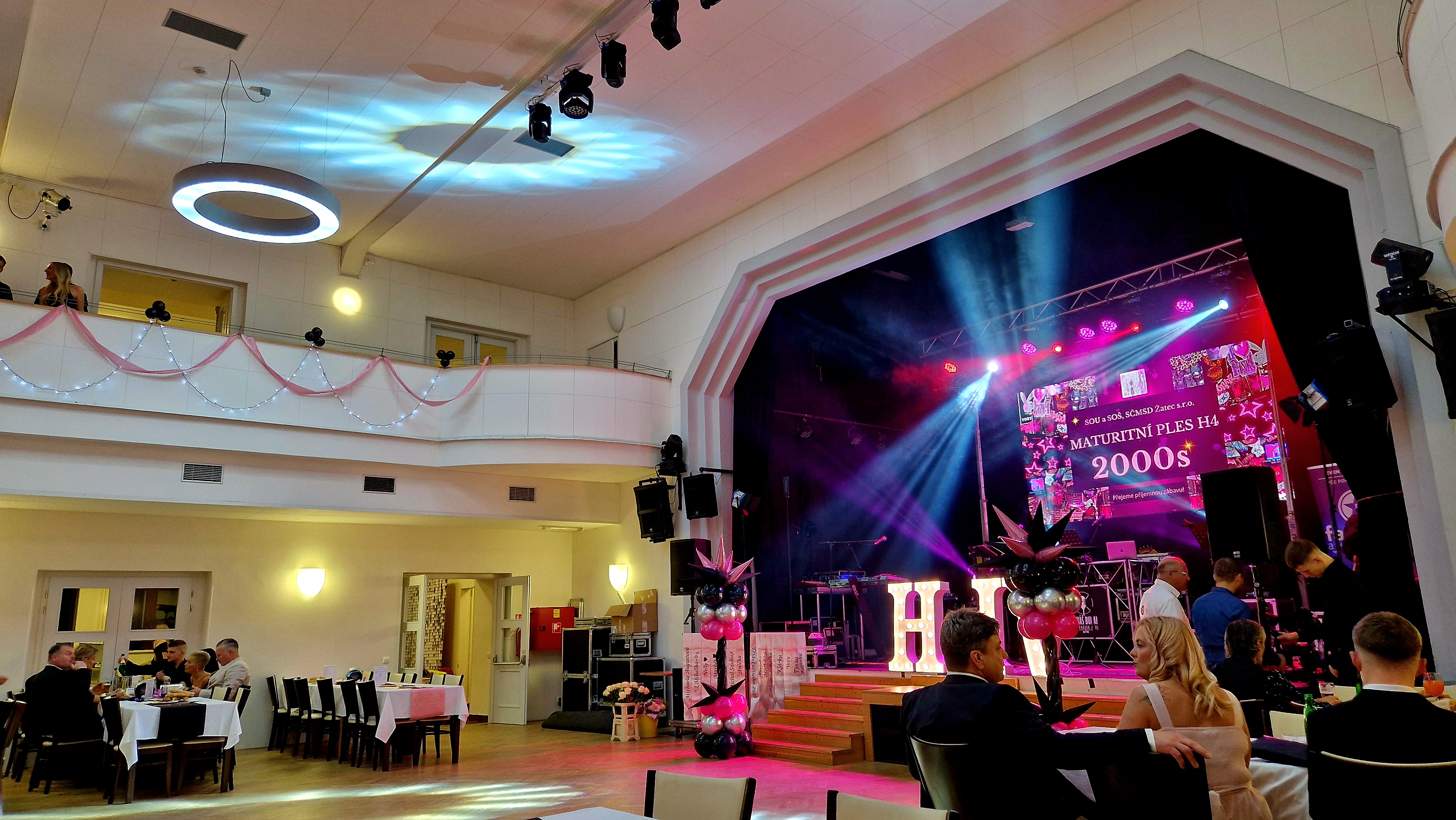 Kulturní dům ZASTÁVKA foto 2