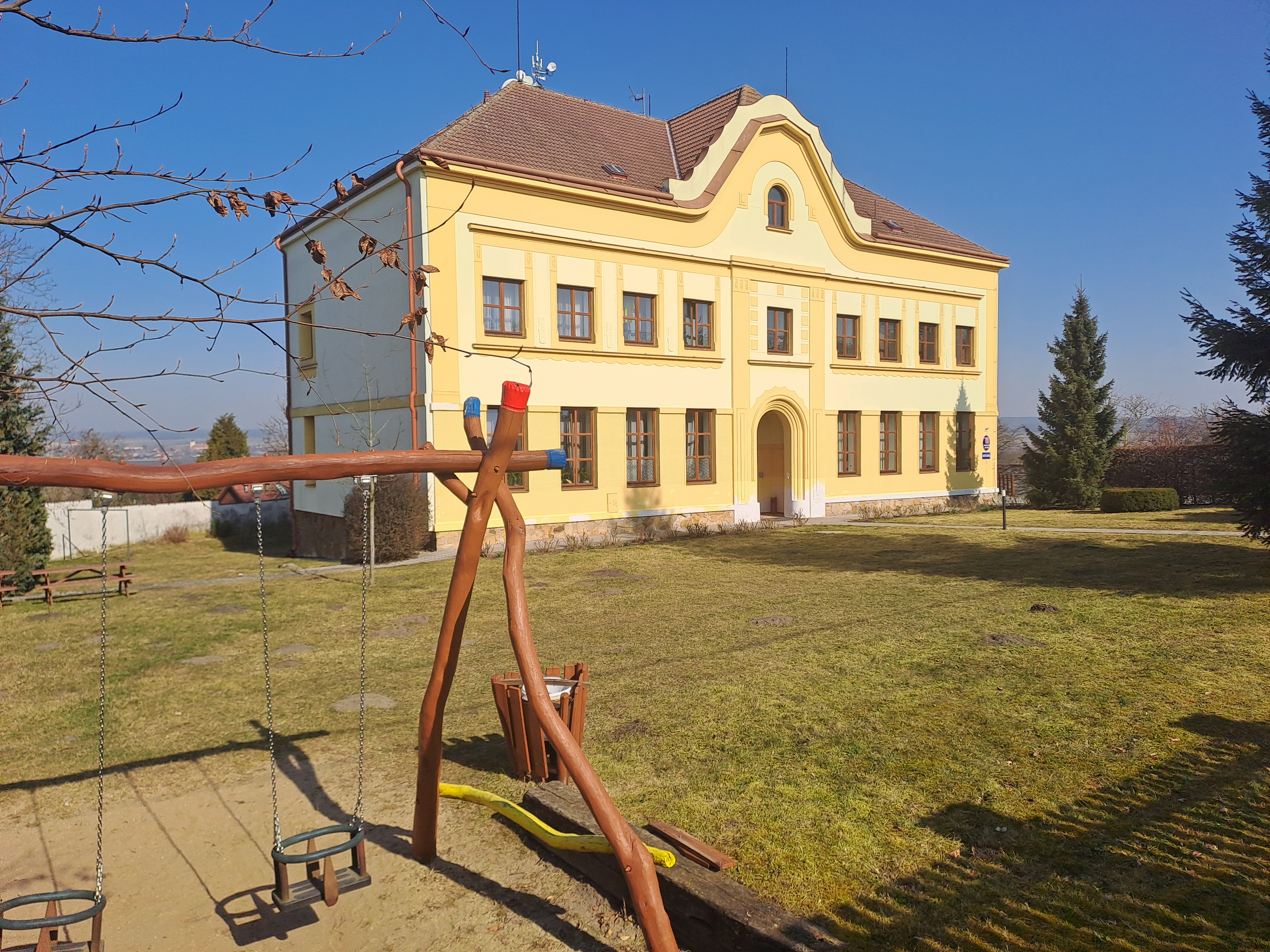 Hlavenec - obecní úřad foto 5