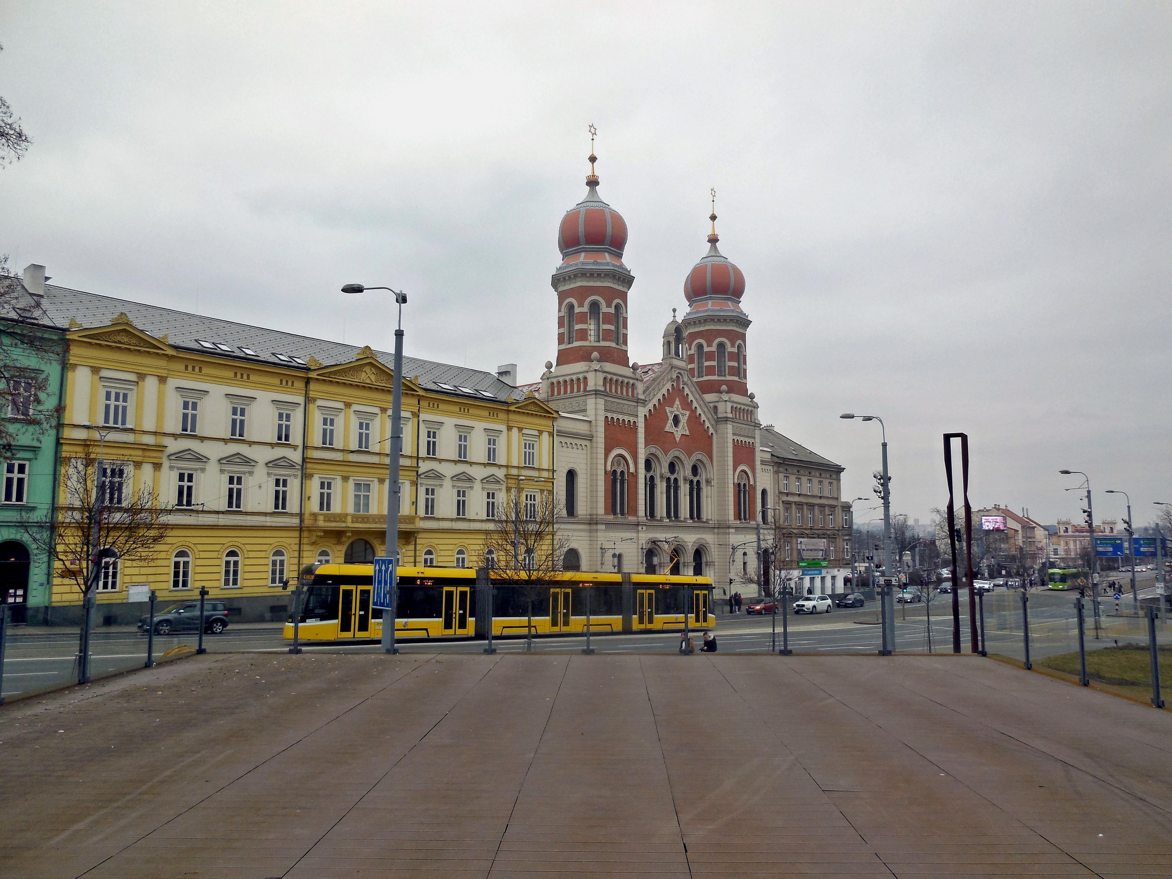 Úřad městského obvodu Plzeň 3 foto 2