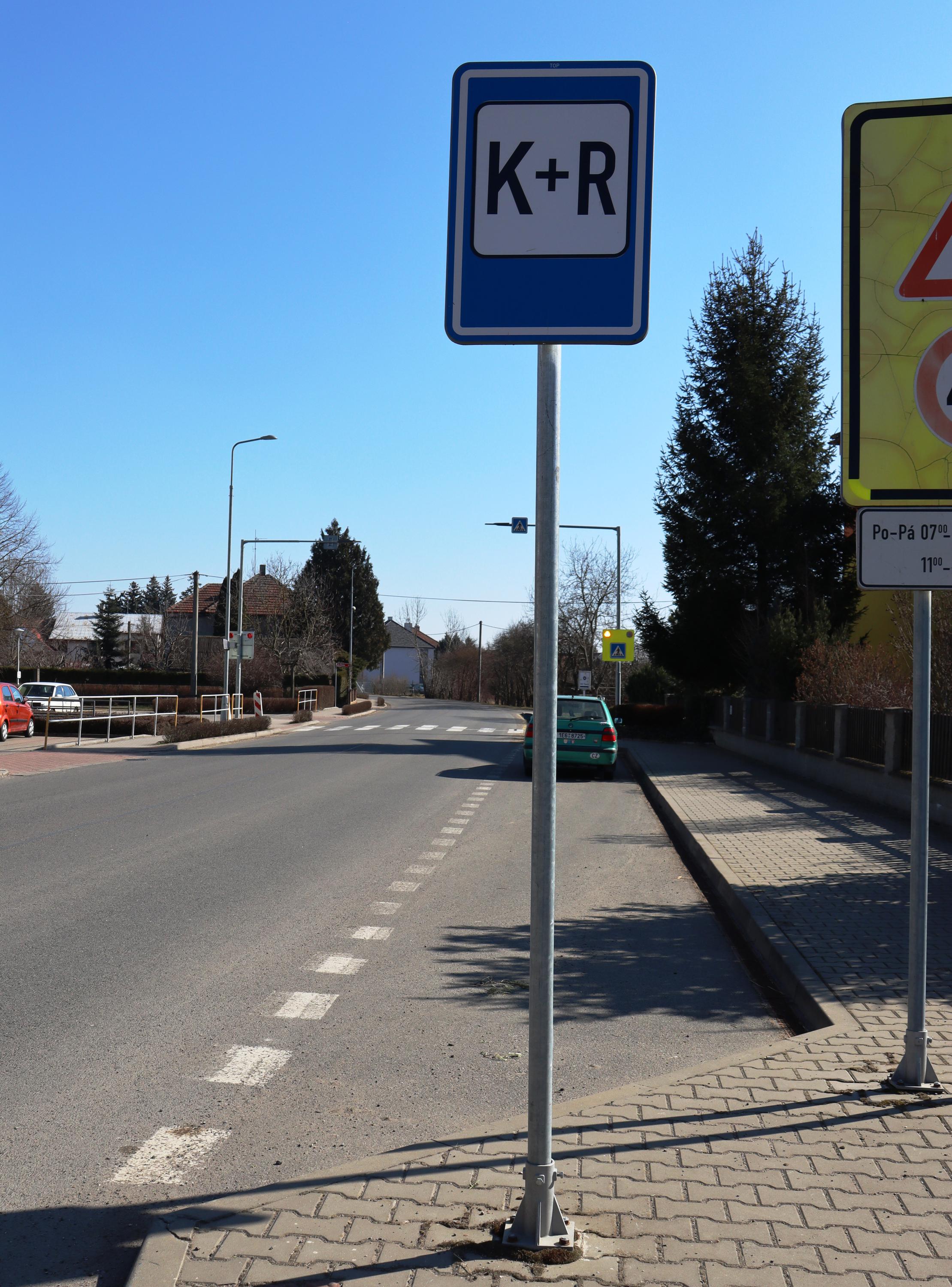 Základní škola Dolní Ředice, okres Pardubice foto 4