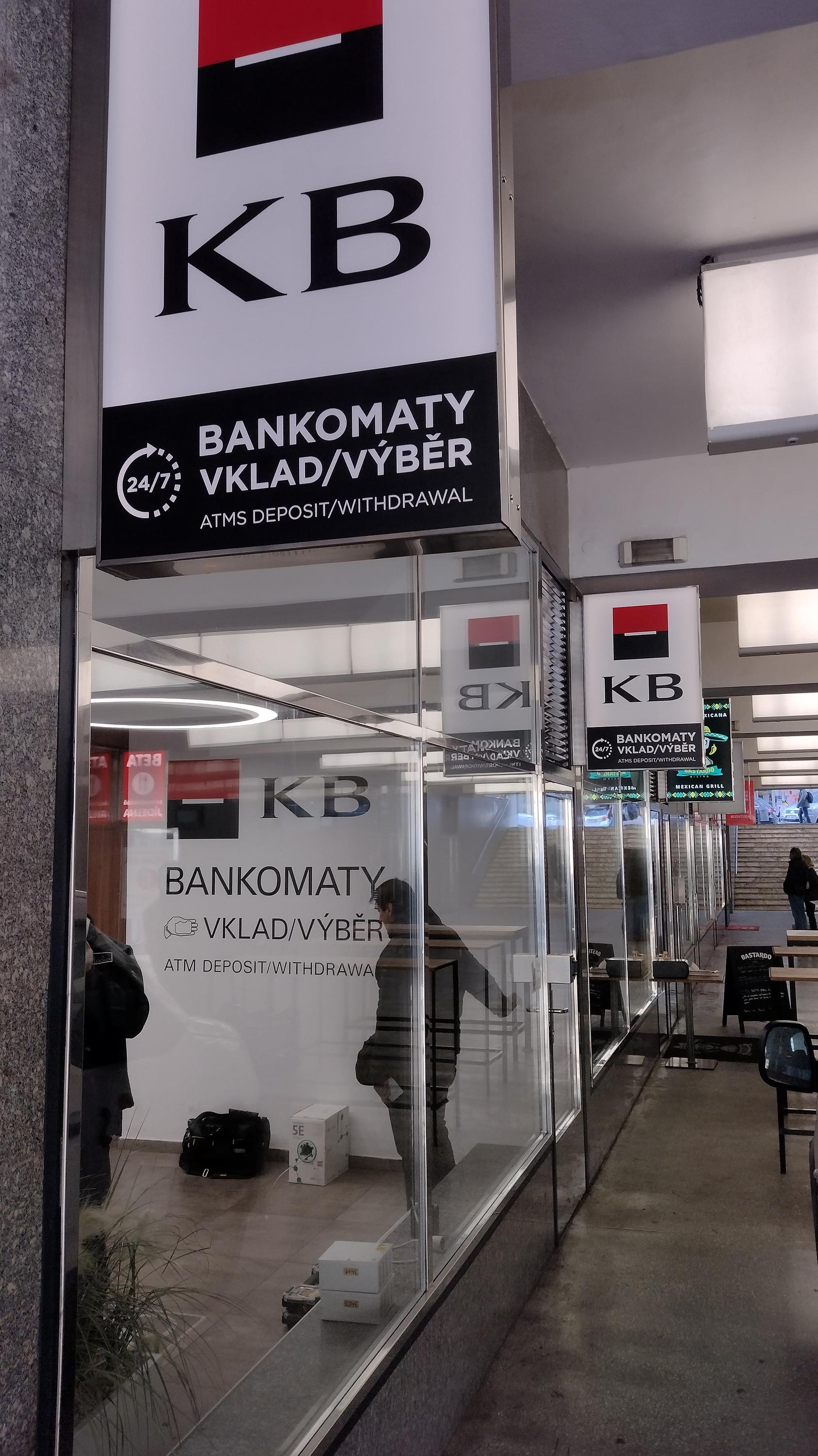 Bankomat Komerční banky foto 2
