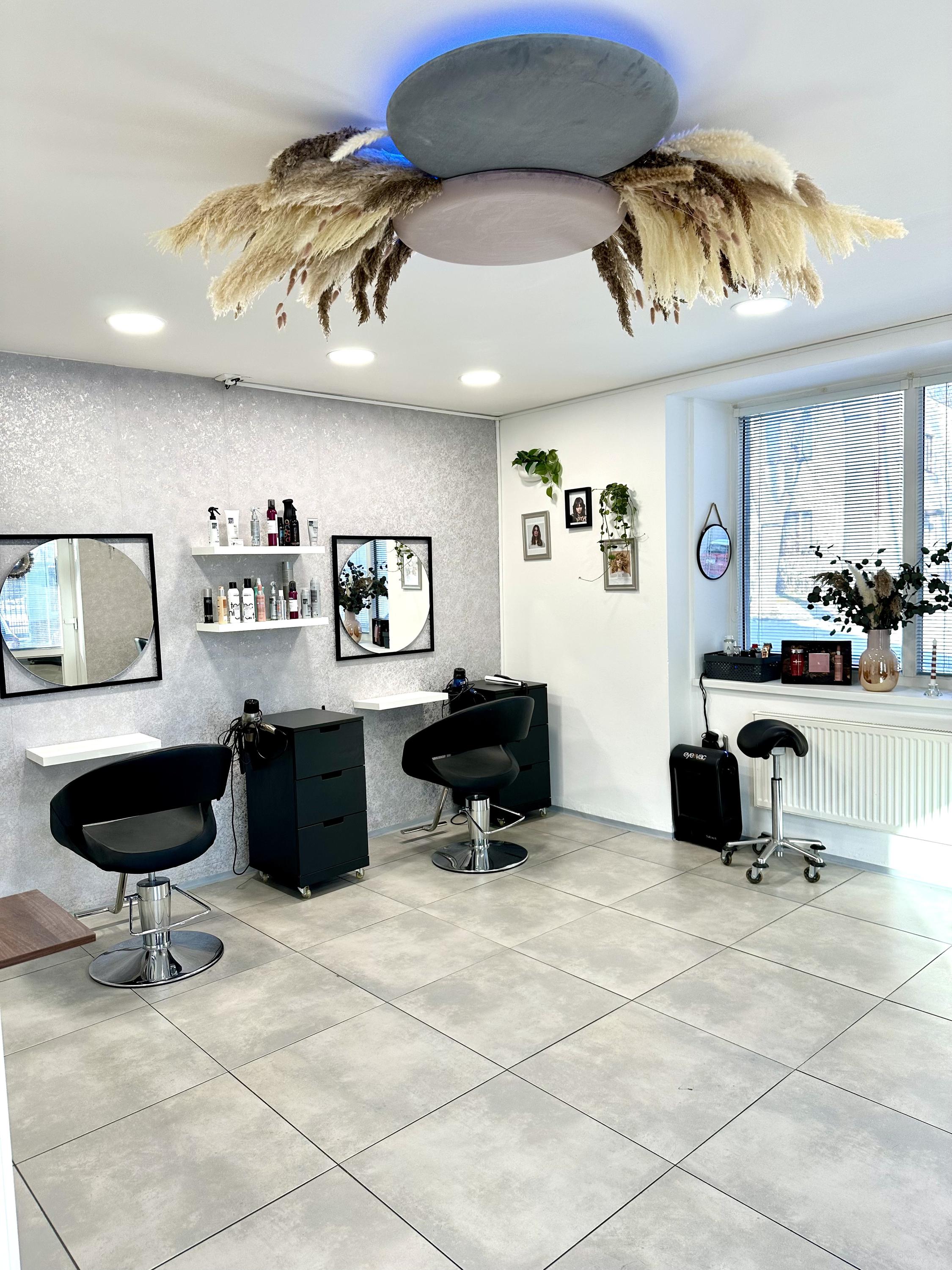 Michaela Linhová Hair salon foto 4