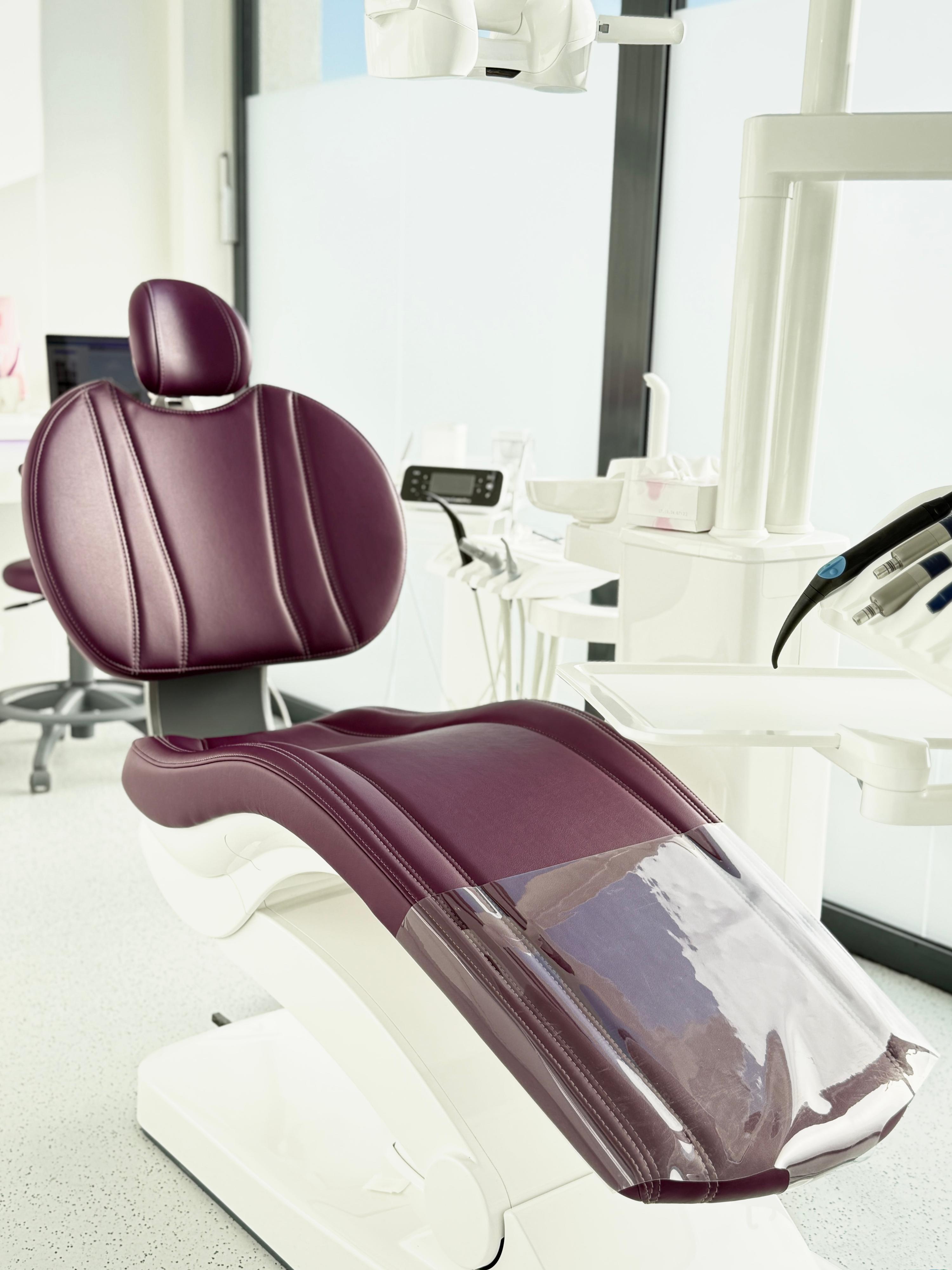 Vstupní dentální hygiena od 18 let