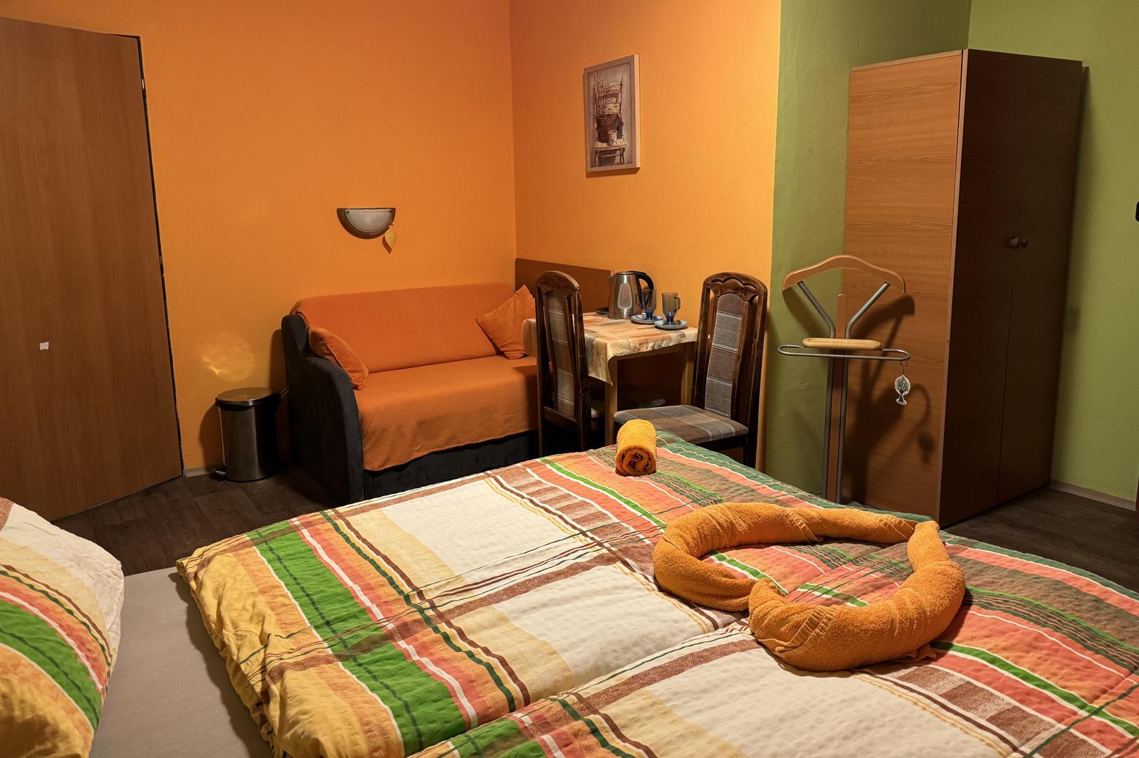 Parta lidí s dětmi nebo bez?