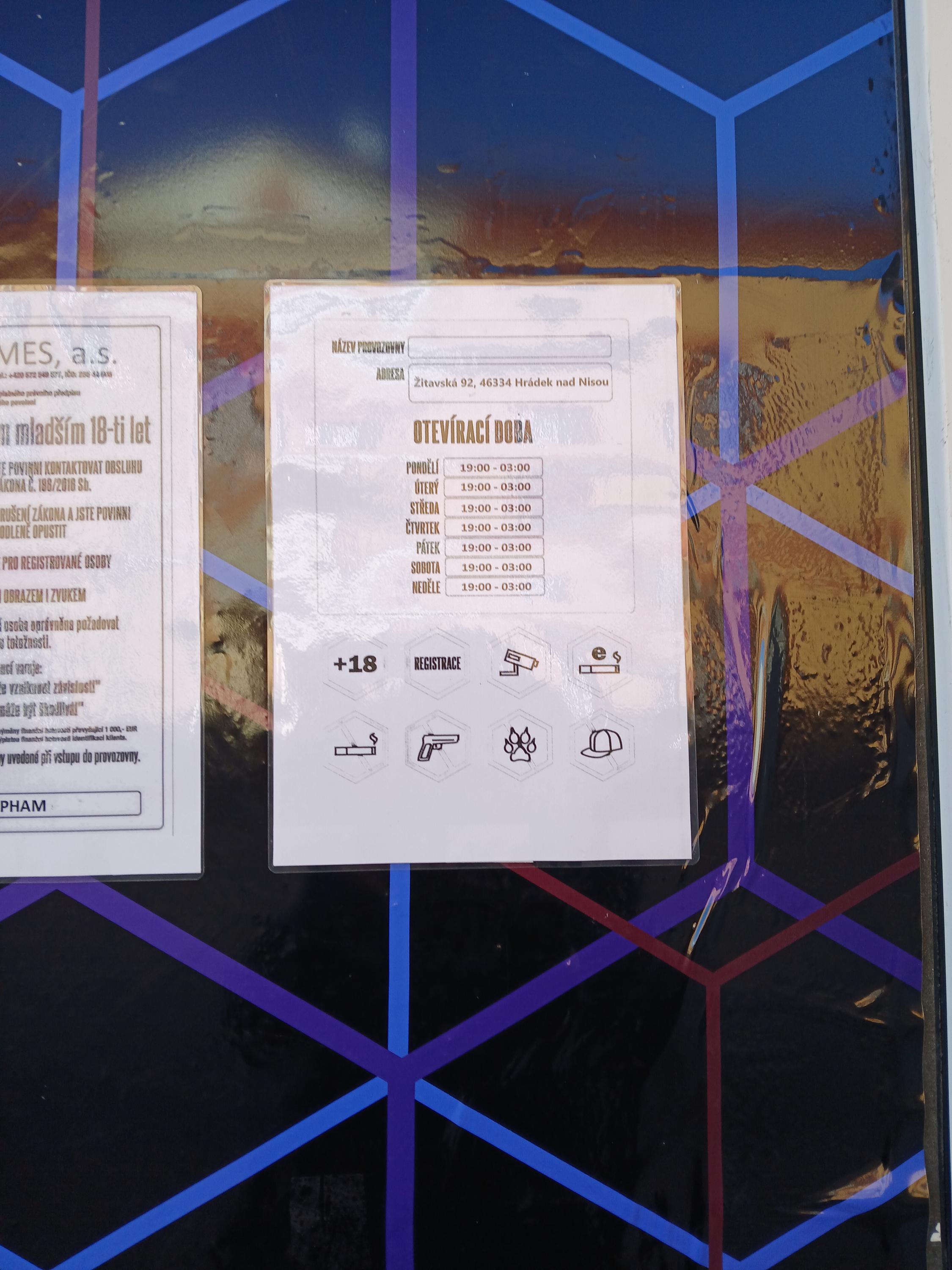 Bar Žitavská 92 foto 2