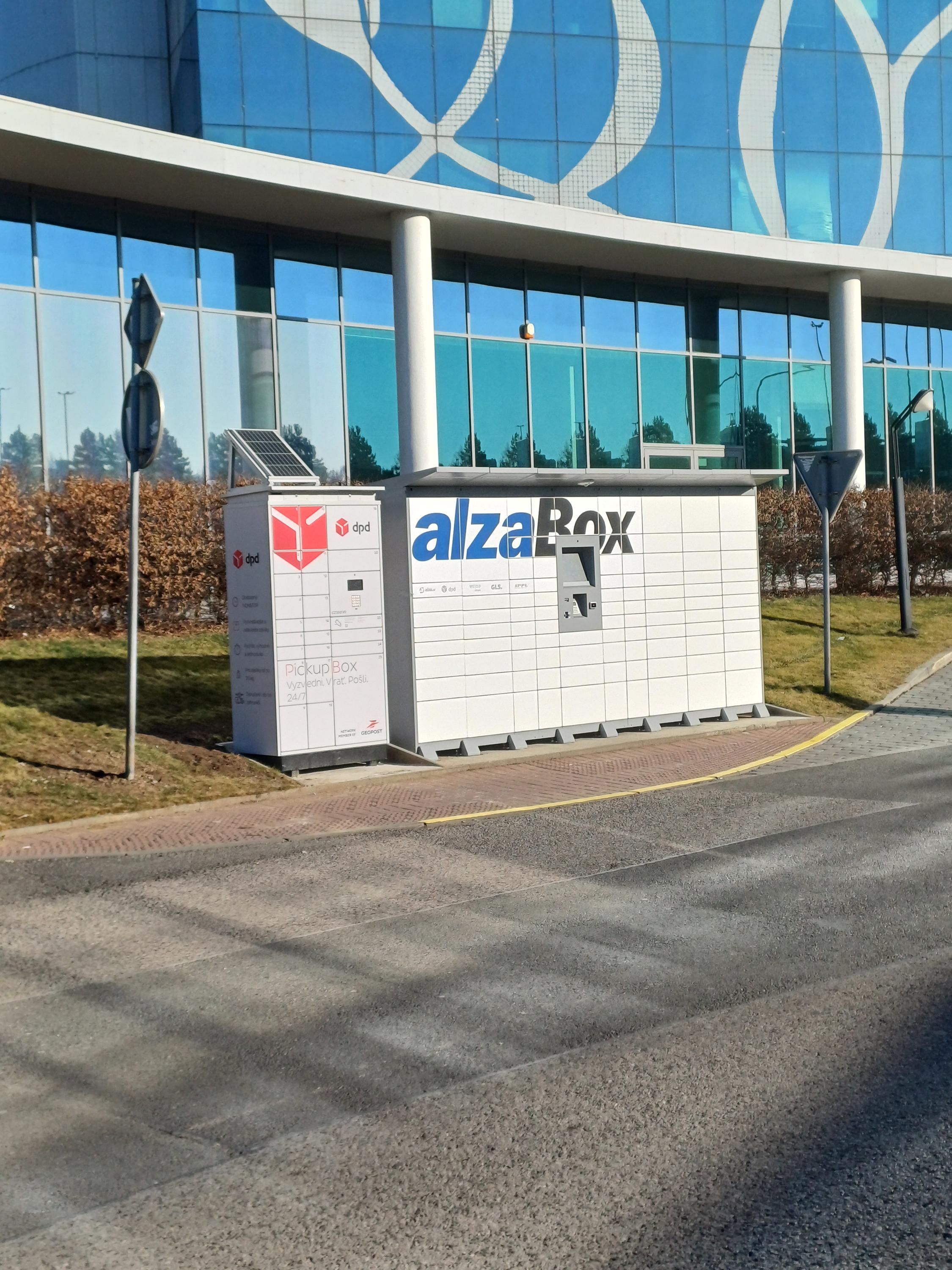 AlzaBox foto 2