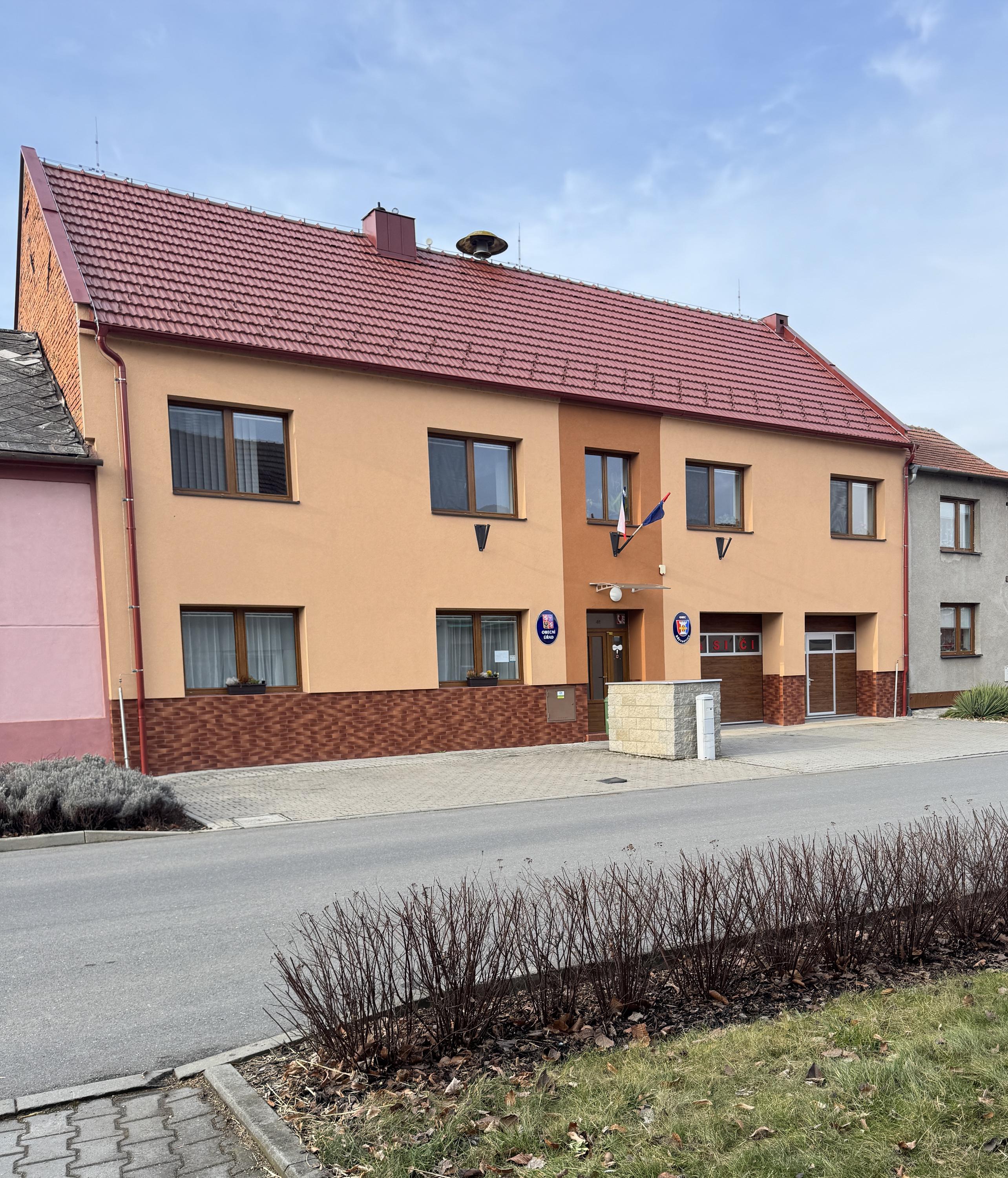 Dřevnovice - obecní úřad foto 3