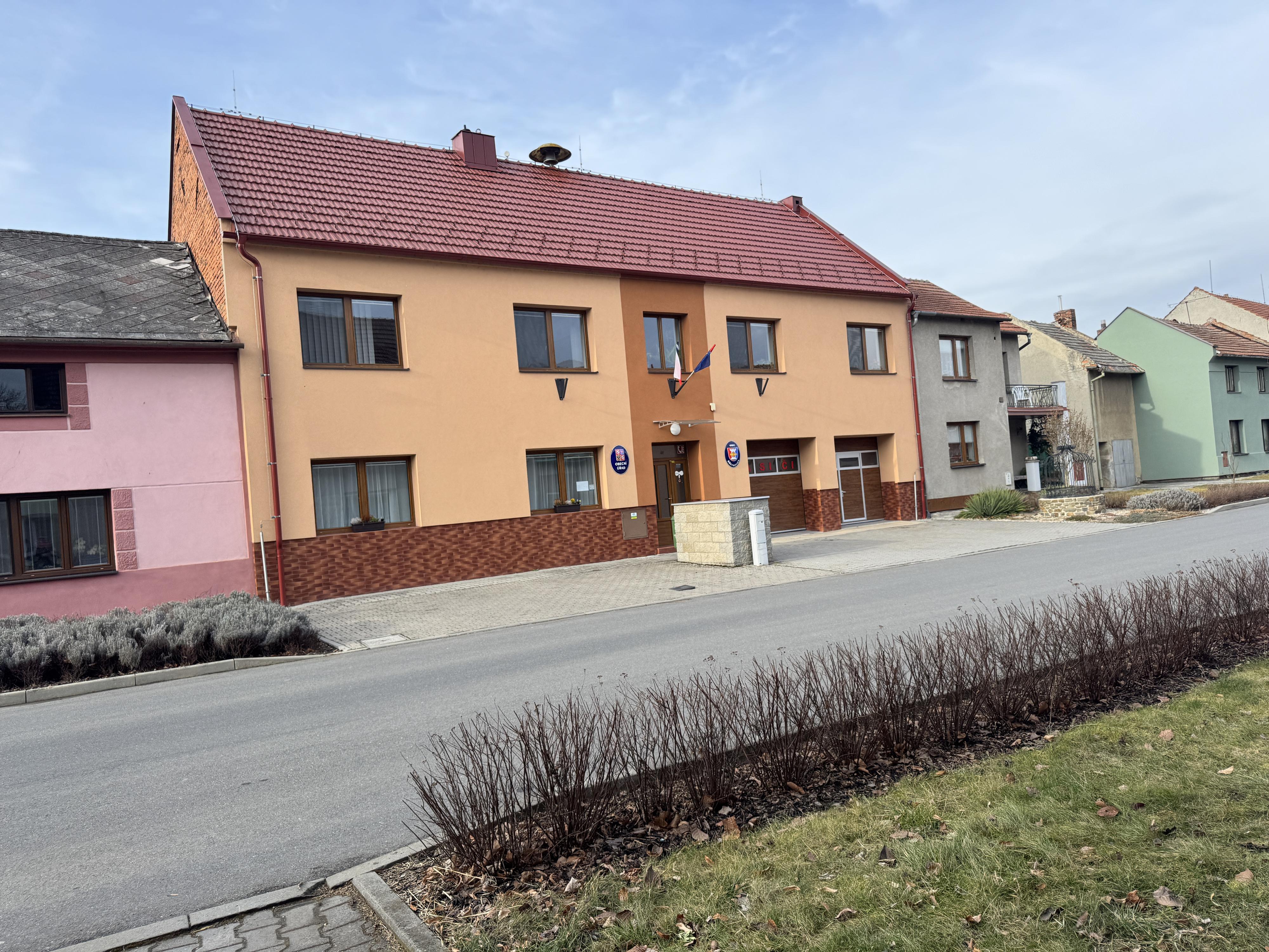 Dřevnovice - obecní úřad foto 4