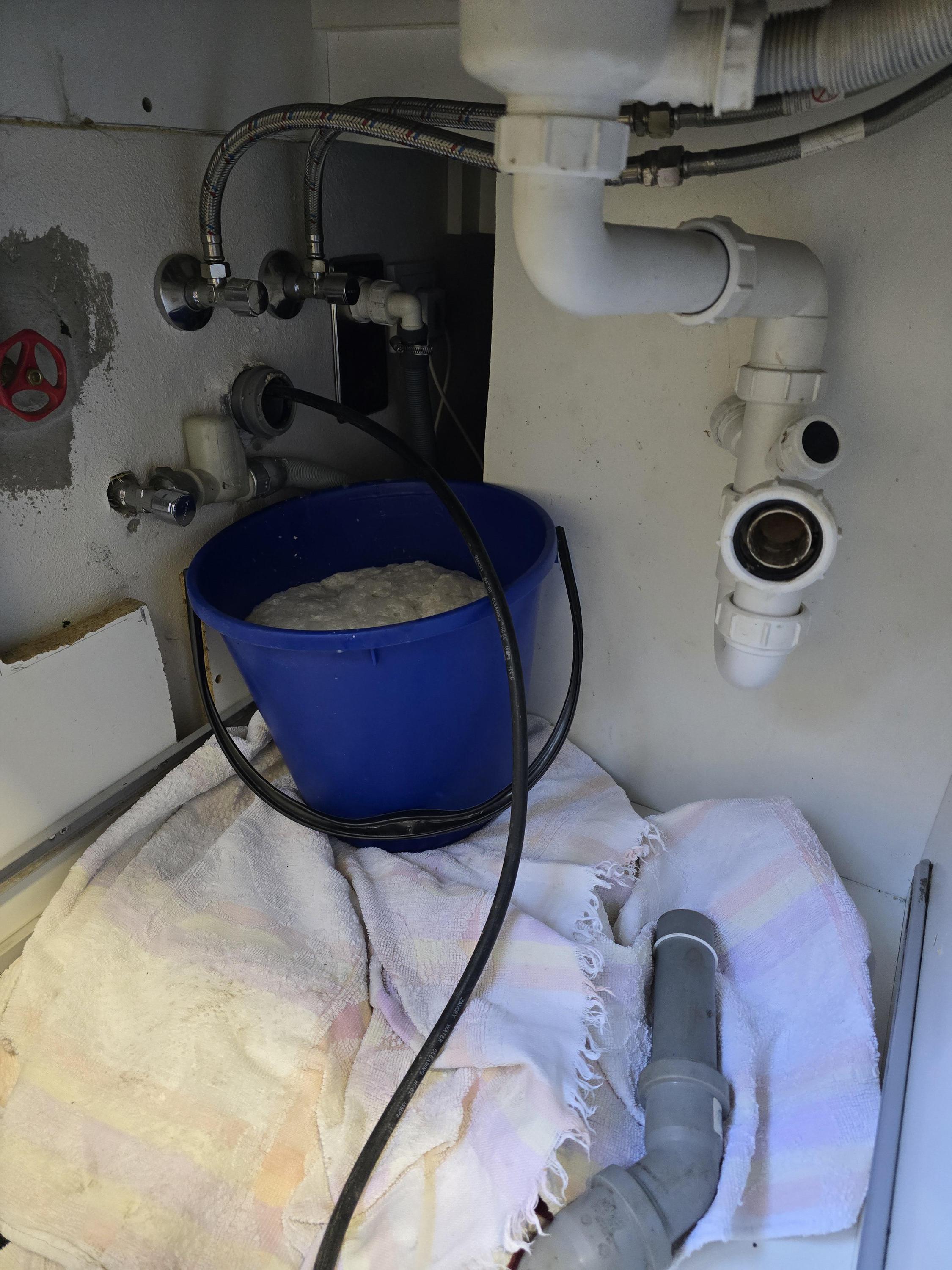 Čištění odpadů a kanalizace Rybička foto 4