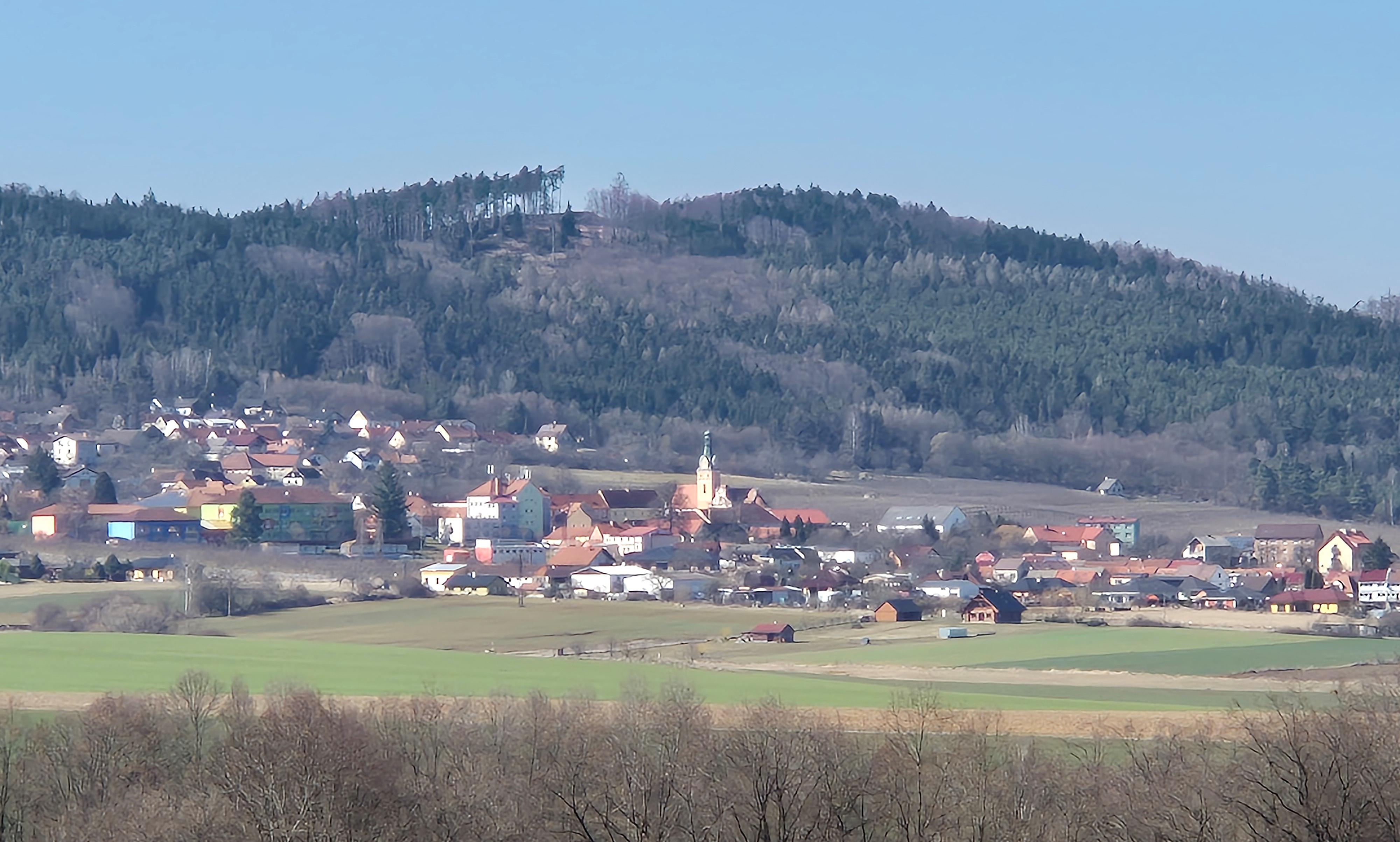 Lhenice - úřad městyse foto 4