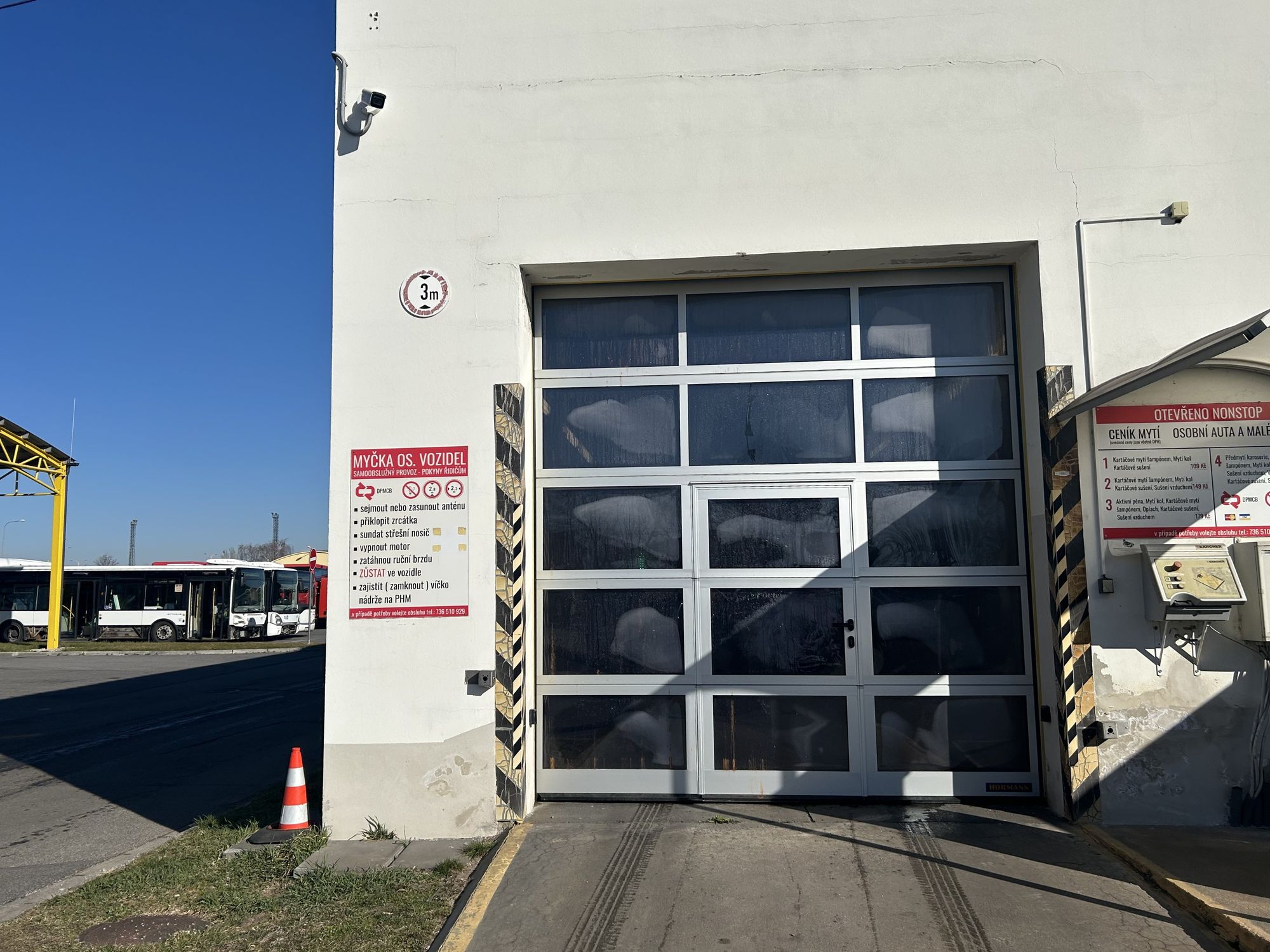 Mytí osobních vozidel - Dopravní podnik města České Budějovice foto 2