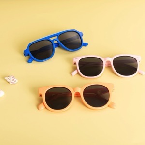 Online sellers of sunglasses