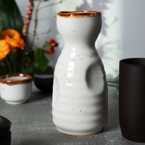 Sellers of artisan pottery and china