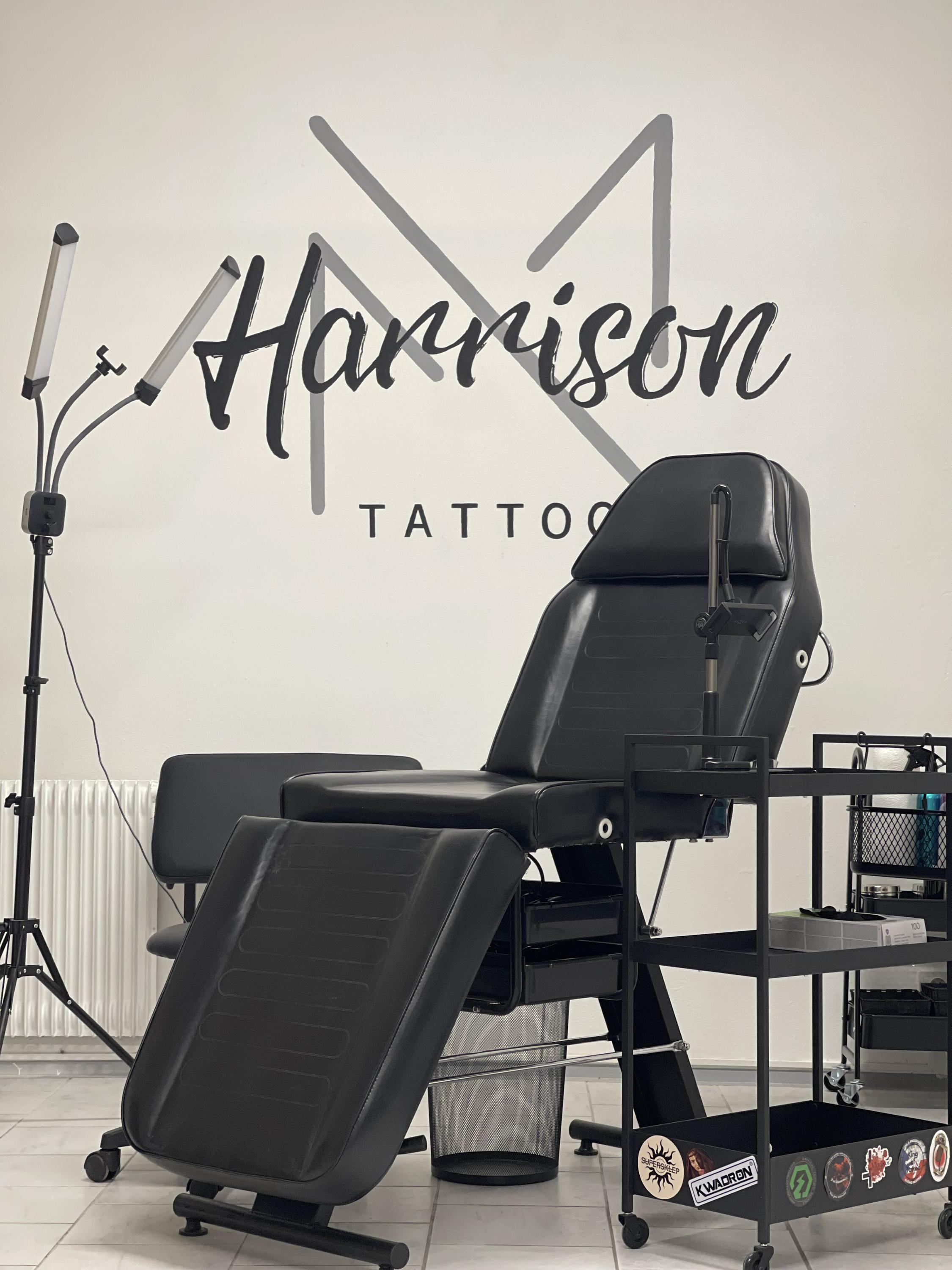 HARRISON TATTOO foto 2
