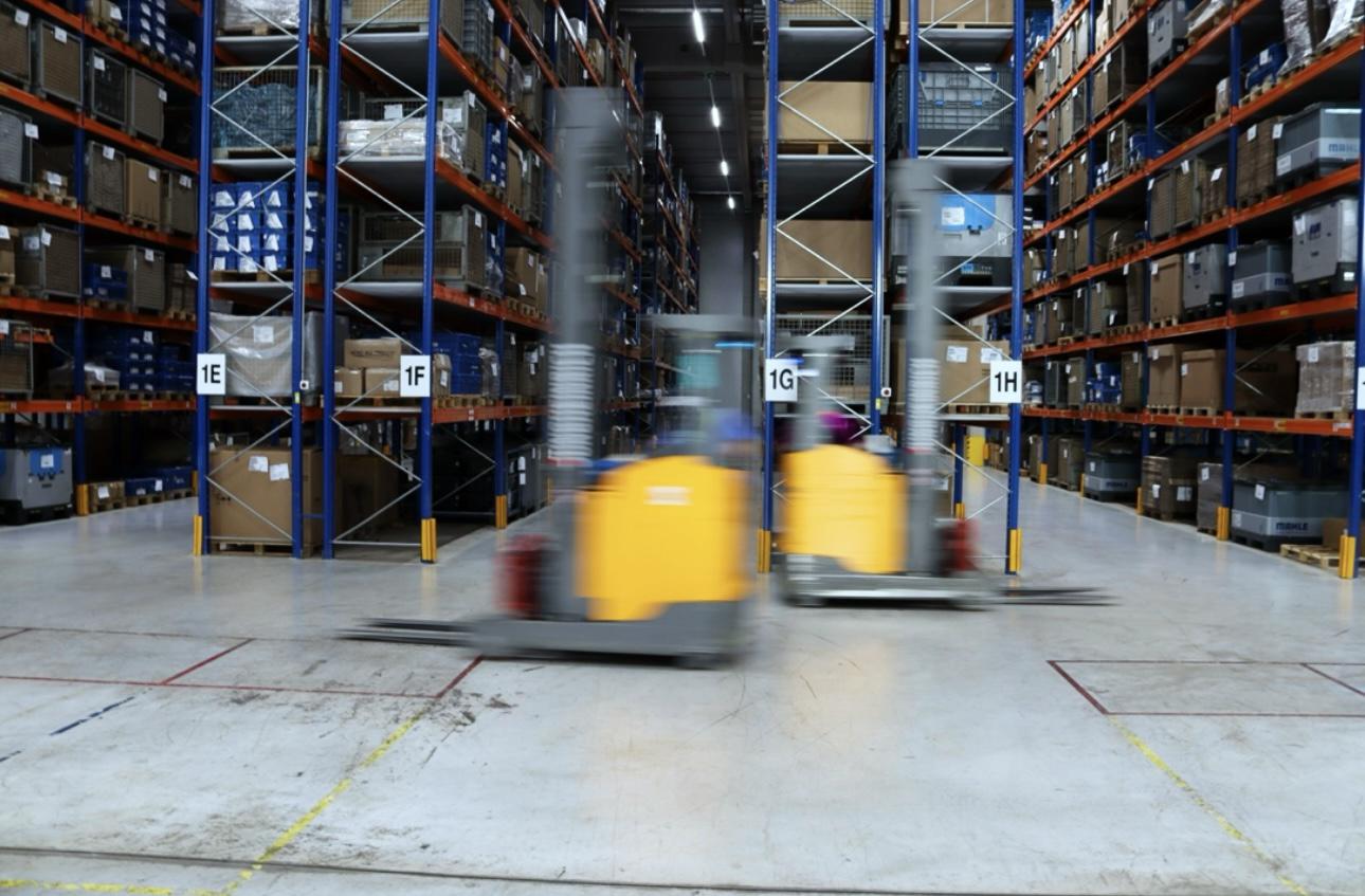 Müller-Die lila Logistik Česká k.s. foto 6