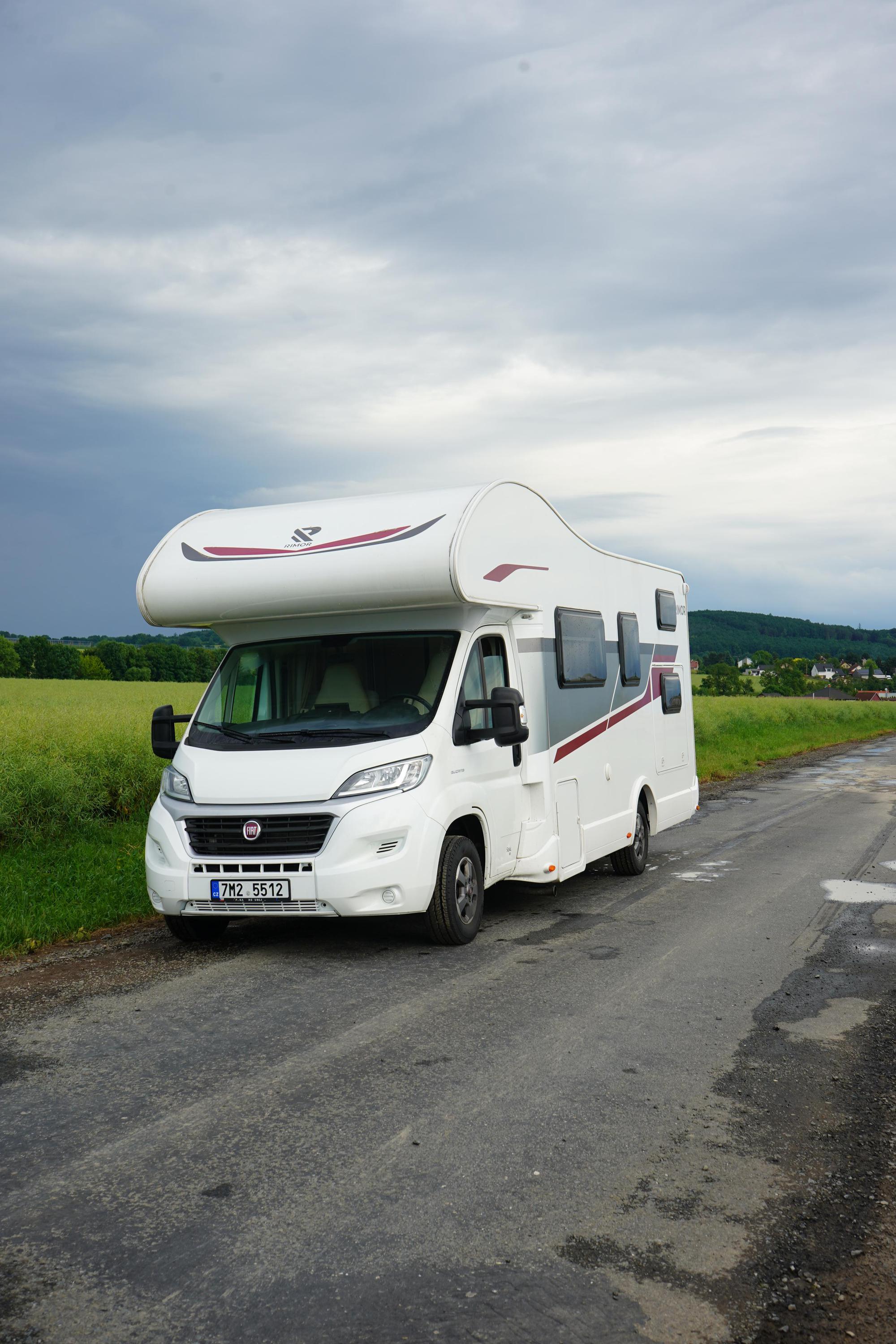 Půjčovna obytných vozů - Hana Lexová foto 5