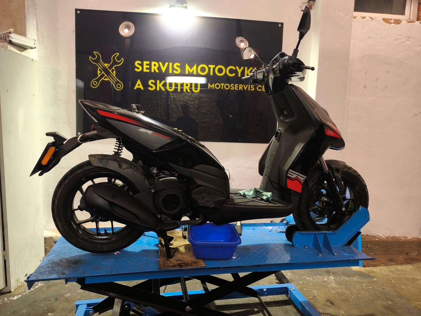 MotoServis CB - Ivo Burdík foto 2