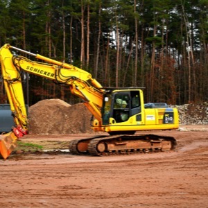 Stroje a strojní technologie na leasing