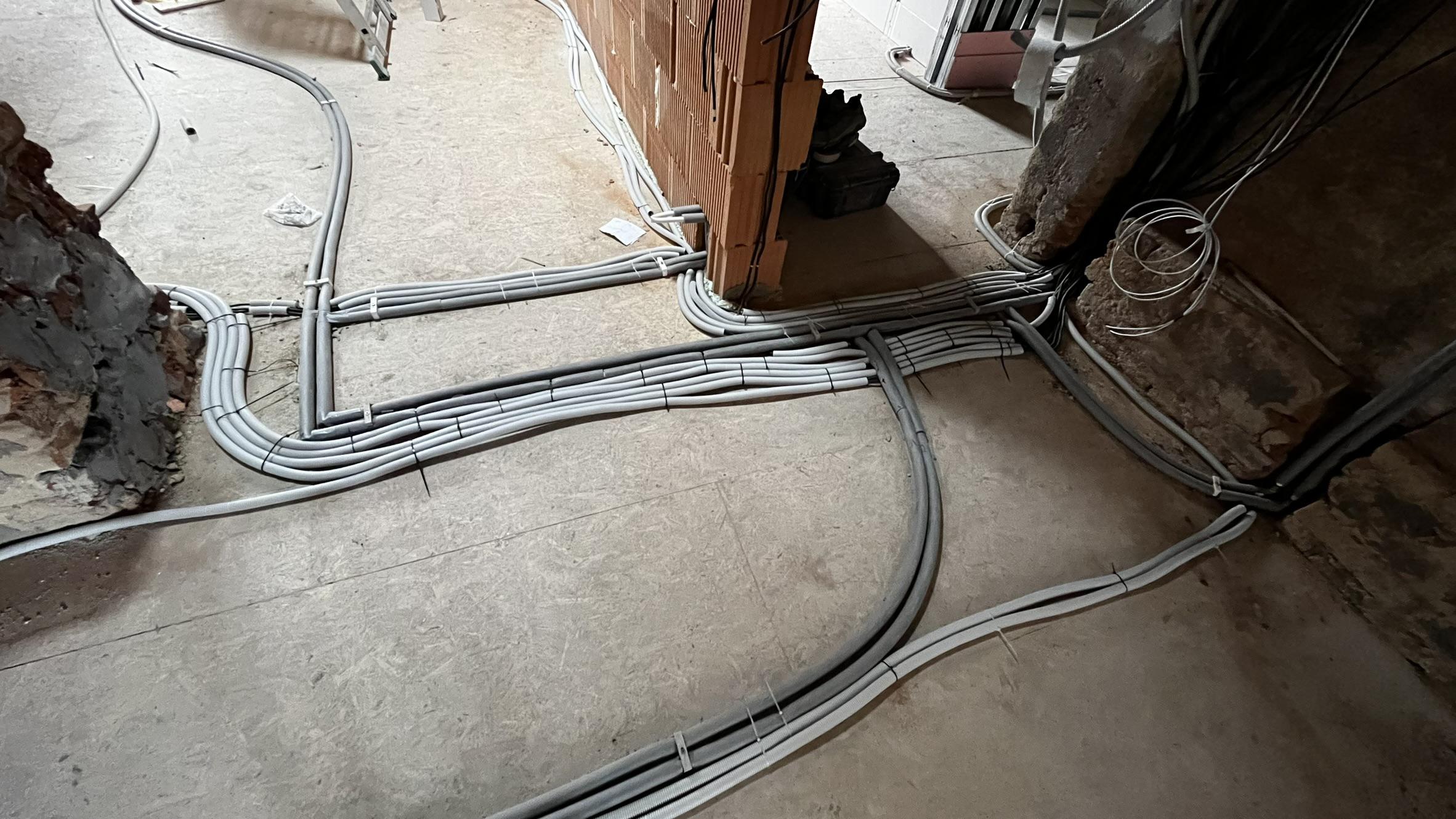 Světla Svítí – elektroinstalace Praha foto 3