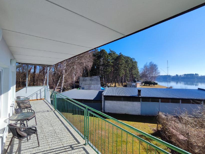 Ubytování - Yacht Club Bezdrev foto 6