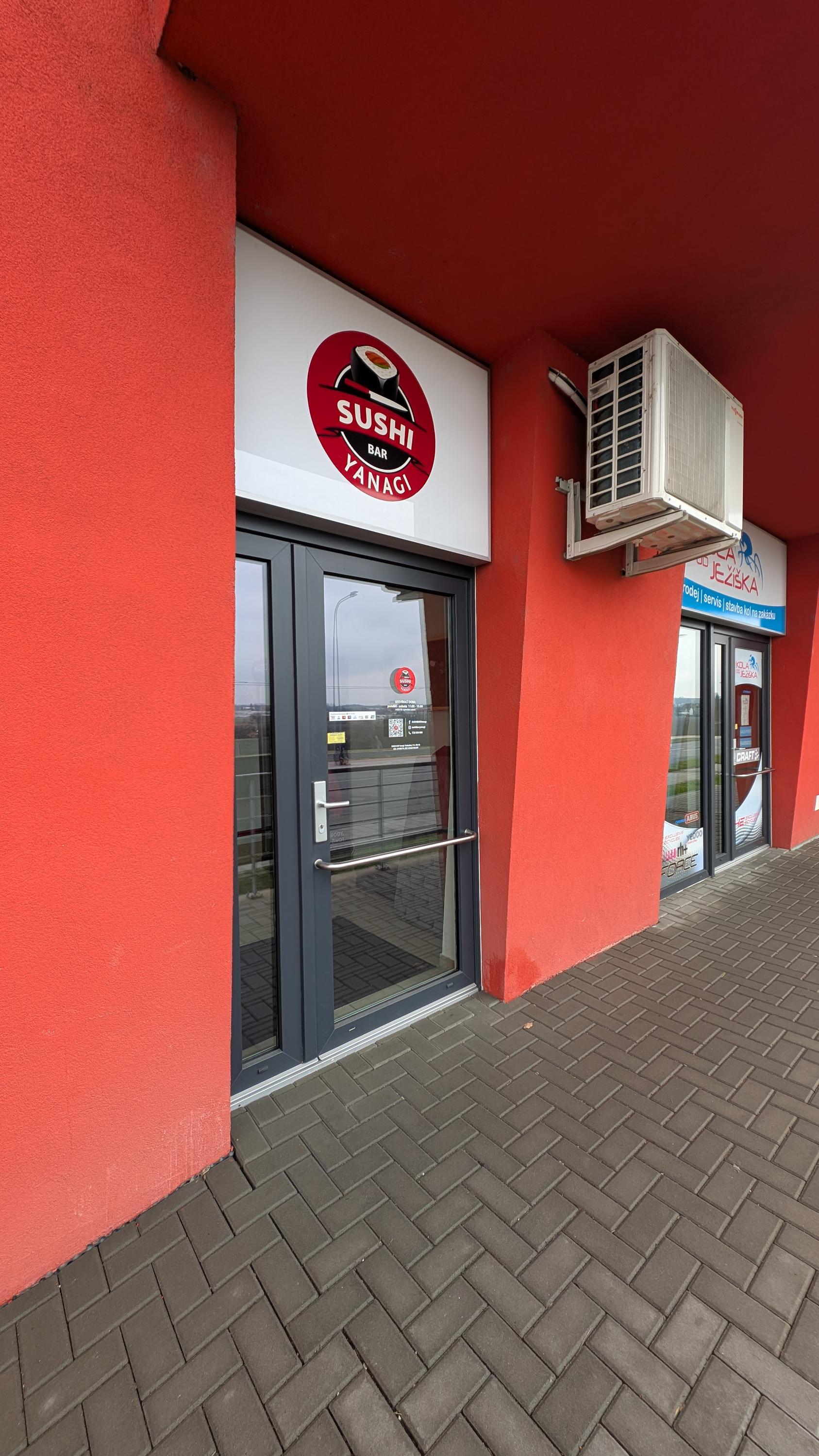 SUSHI BAR Yanagi foto 5