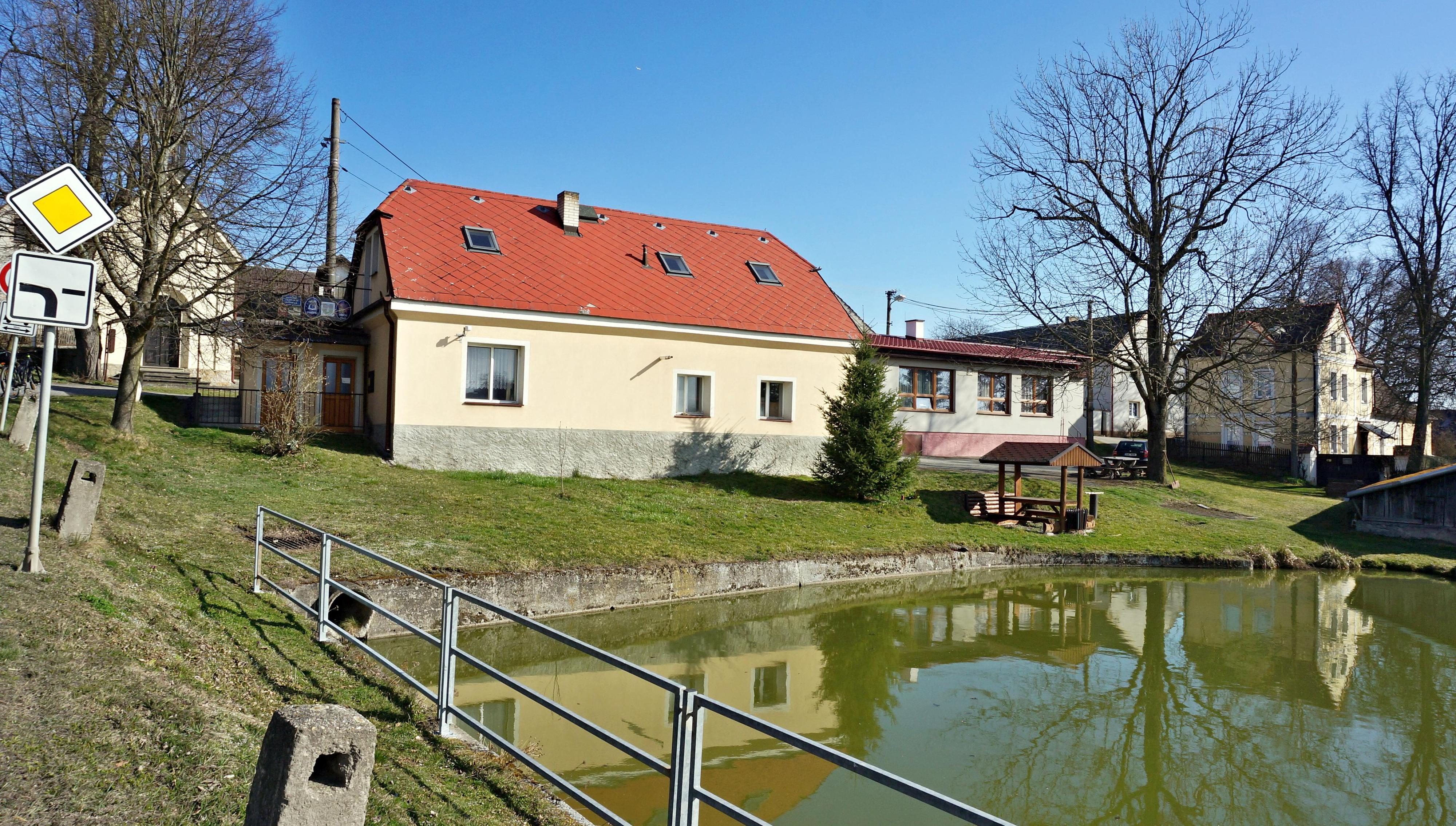 Dražeň - obecní úřad